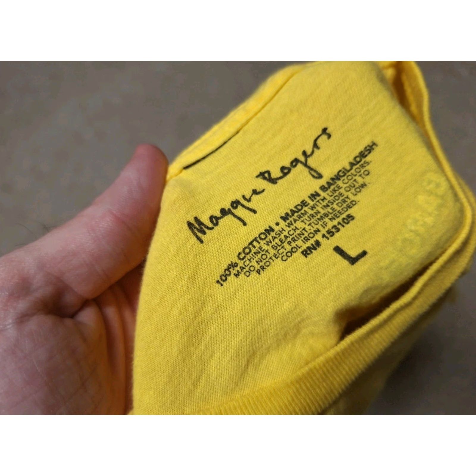 Vintage Maggie Rogers Summer Yellow Feral Joy 2023 Tour Shirt L Band Size US L / EU 52-54 / 3 - 2 Thumbnail