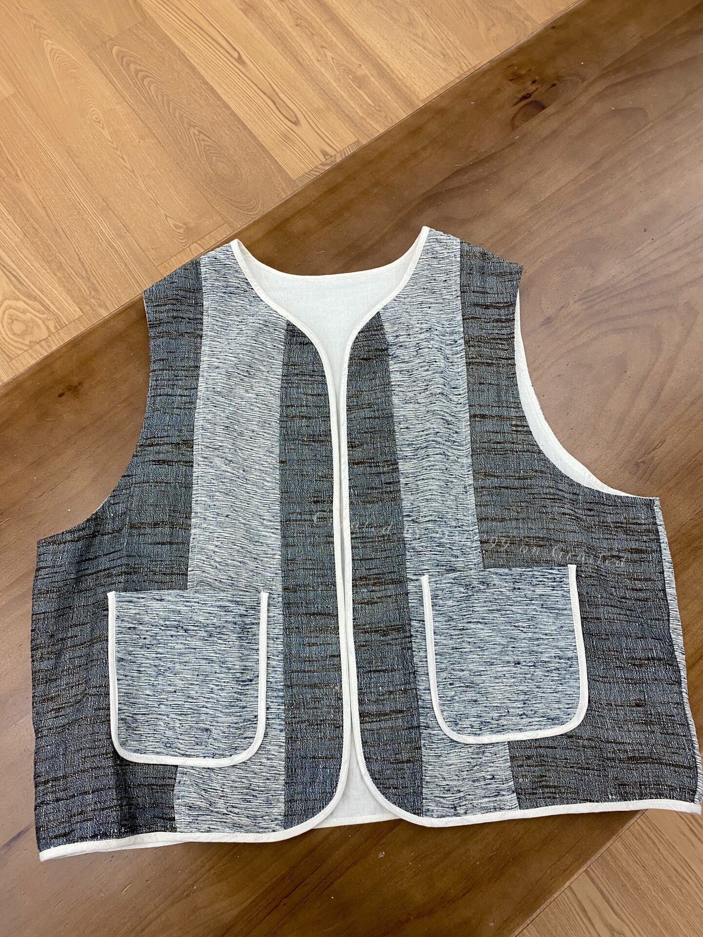 Other Tussah Silk Handmade Classic Vest Size M / US 6-8 / IT 42-44 - 1 Thumbnail