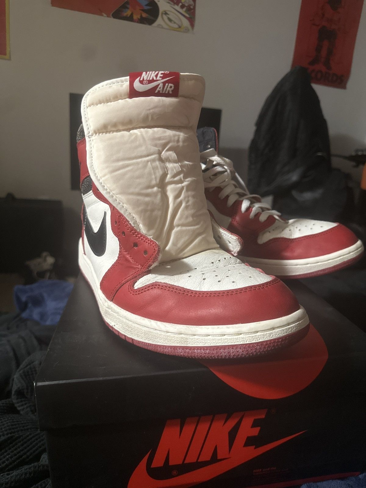 Jordan Brand Air Jordan 1 ‘Chicago’ Lost and Found Size US 13 / EU 46 - 4 Thumbnail