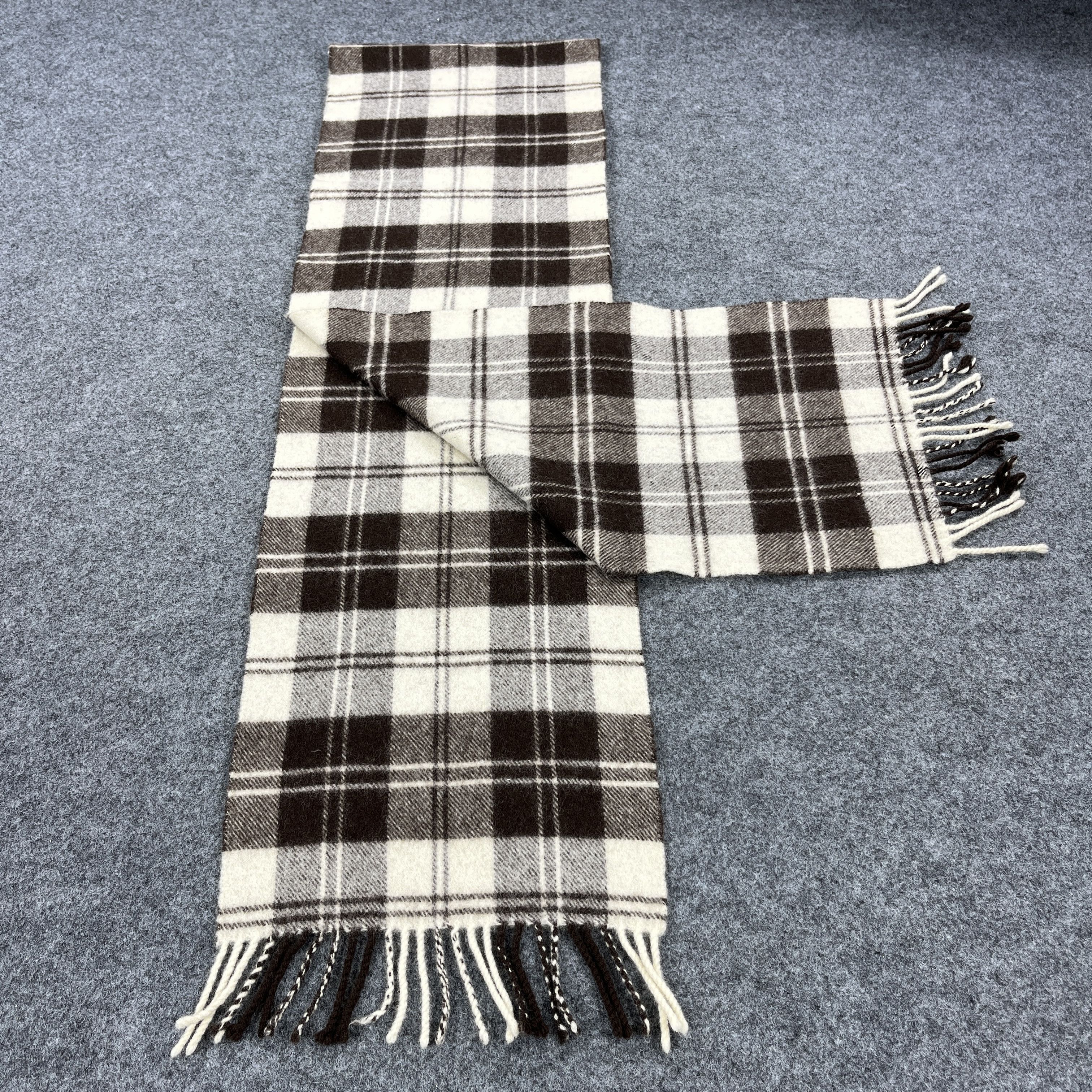 Johnstons Of Elgin Johnstons Of Elgin Scarf / Muffler / Neckwear T1541 Size ONE SIZE - 3 Thumbnail