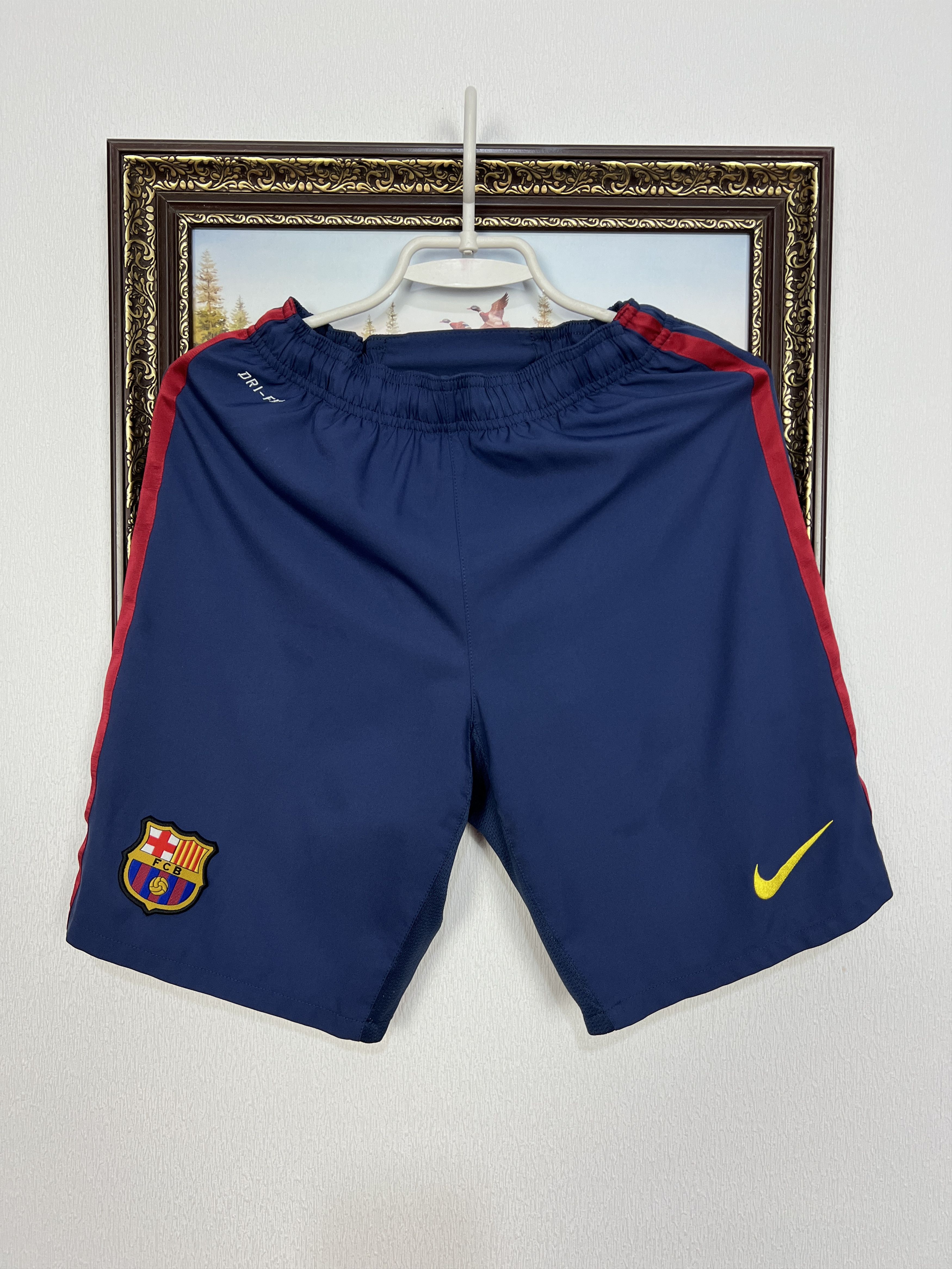 Nike Nike FC Barcelona Football Shorts Soccer Athletic Rare Hype Size US 30 / EU 46 - 1 Thumbnail