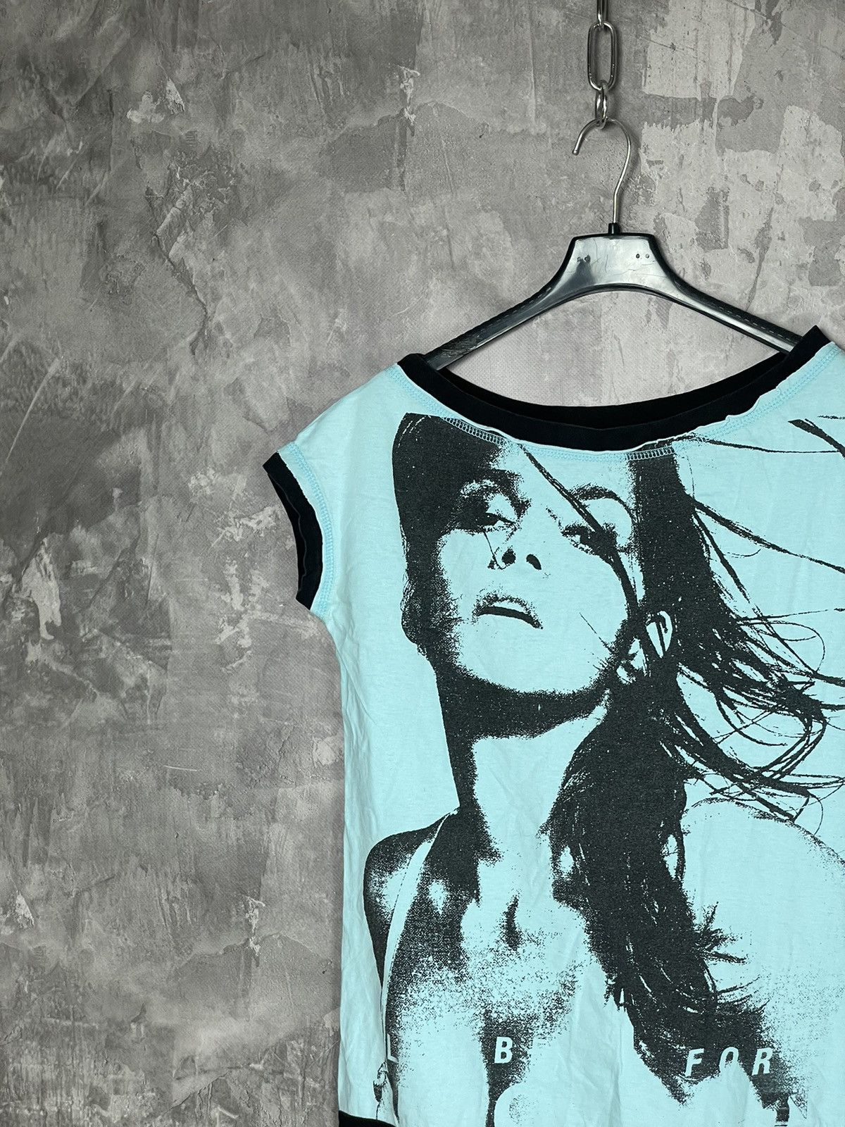 Japanese Brand × Vintage Vintage Y2K Japanese Abstract Sexy Girl Tank Top Streetwear Size M / US 6-8 / IT 42-44 - 3 Thumbnail