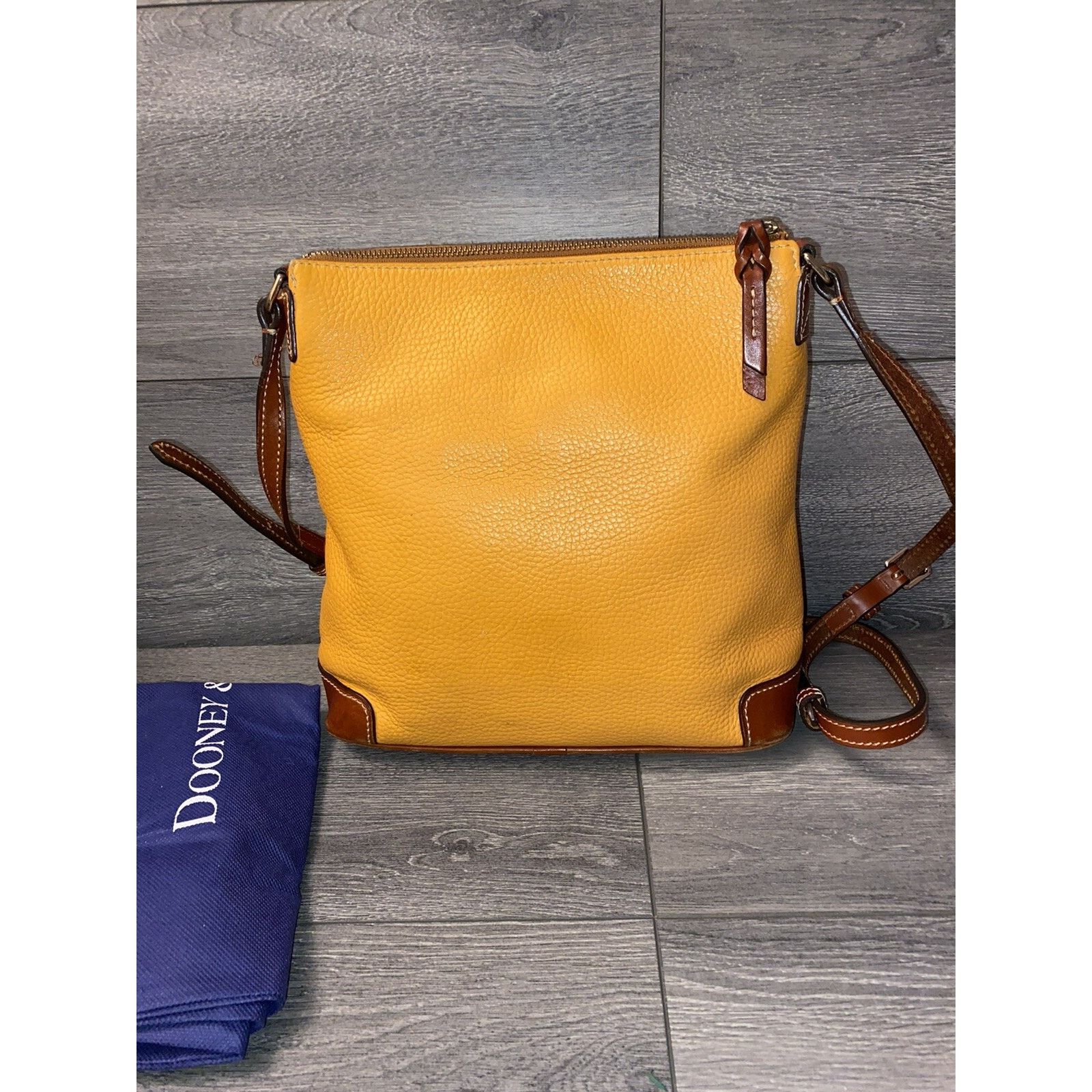 Dooney & Bourke Dooney & Bourke Pebble Leather Crossbody bag marigol A260501 Size ONE SIZE - 5 Thumbnail