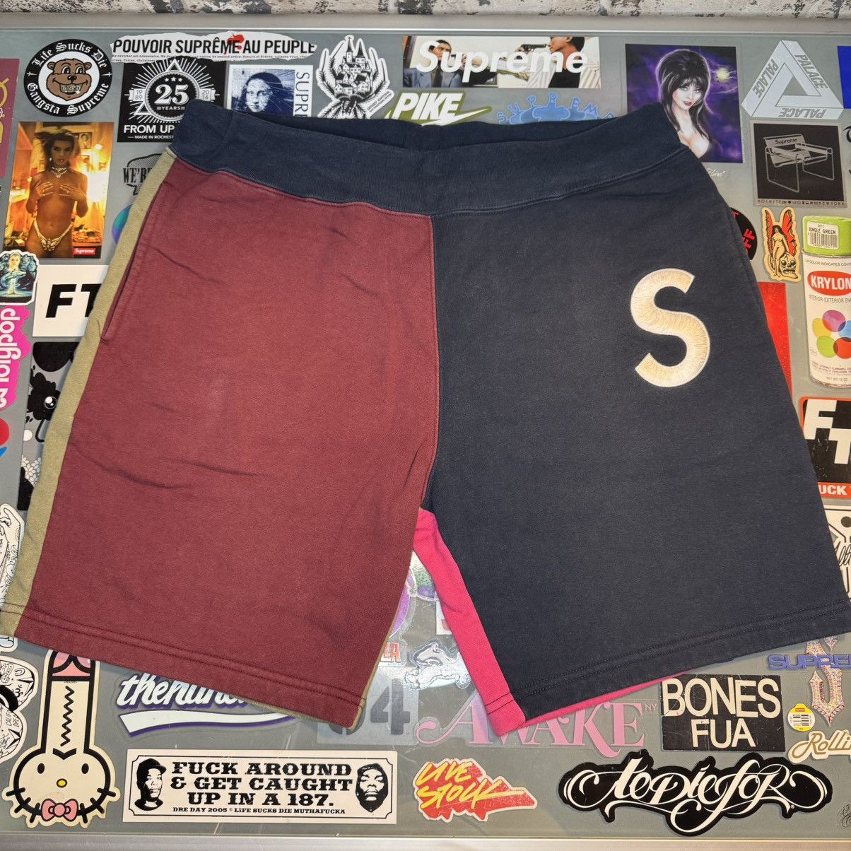 Supreme Supreme S Logo Colorblocked Sweatshort SS19 Navy Large Size US 34 / EU 50 - 1 Thumbnail