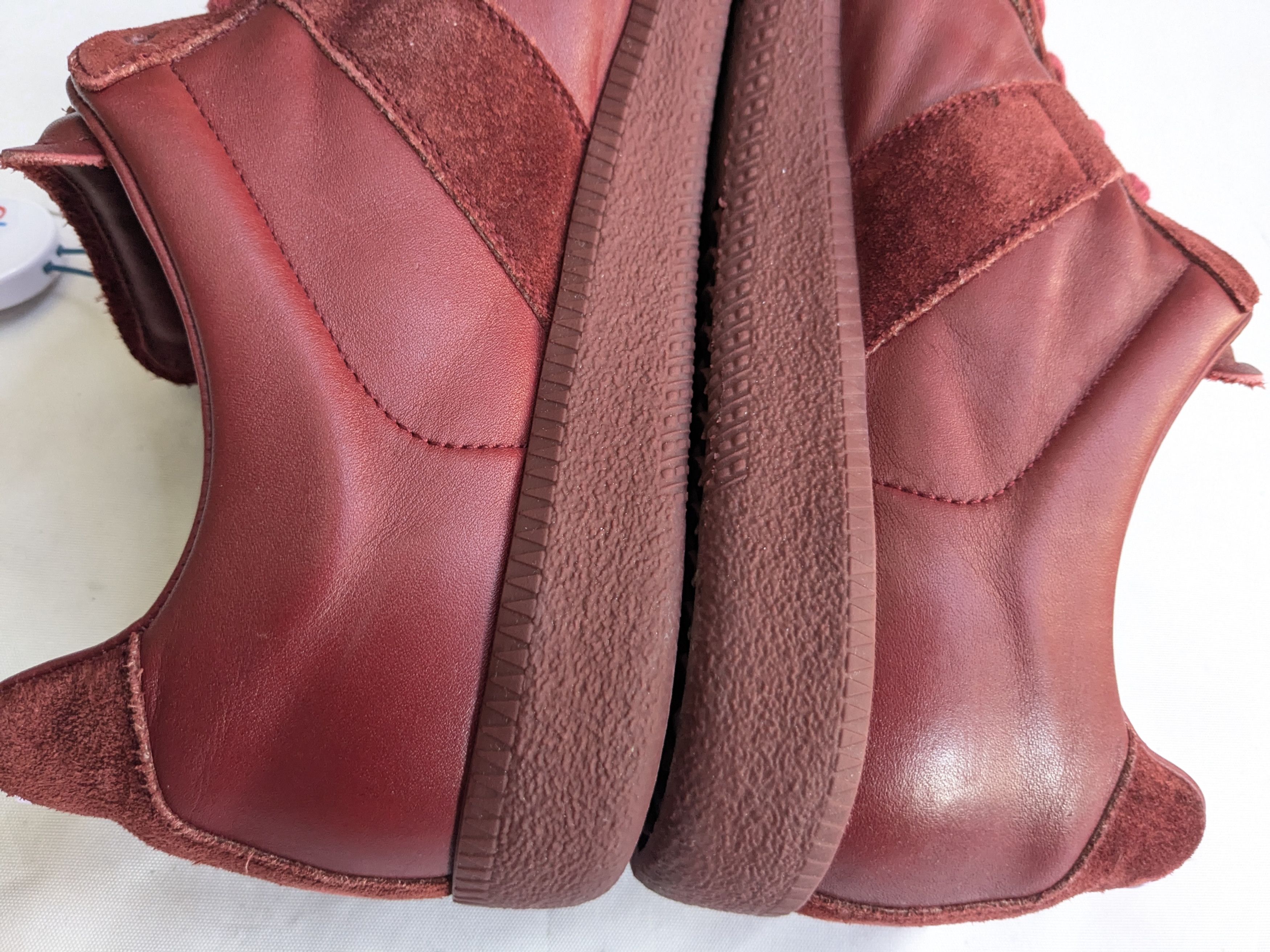 Maison Margiela Maison Margiela GAT Replica Burgundy 10 43 Low Tops Size US 10 / EU 43 - 7 Thumbnail