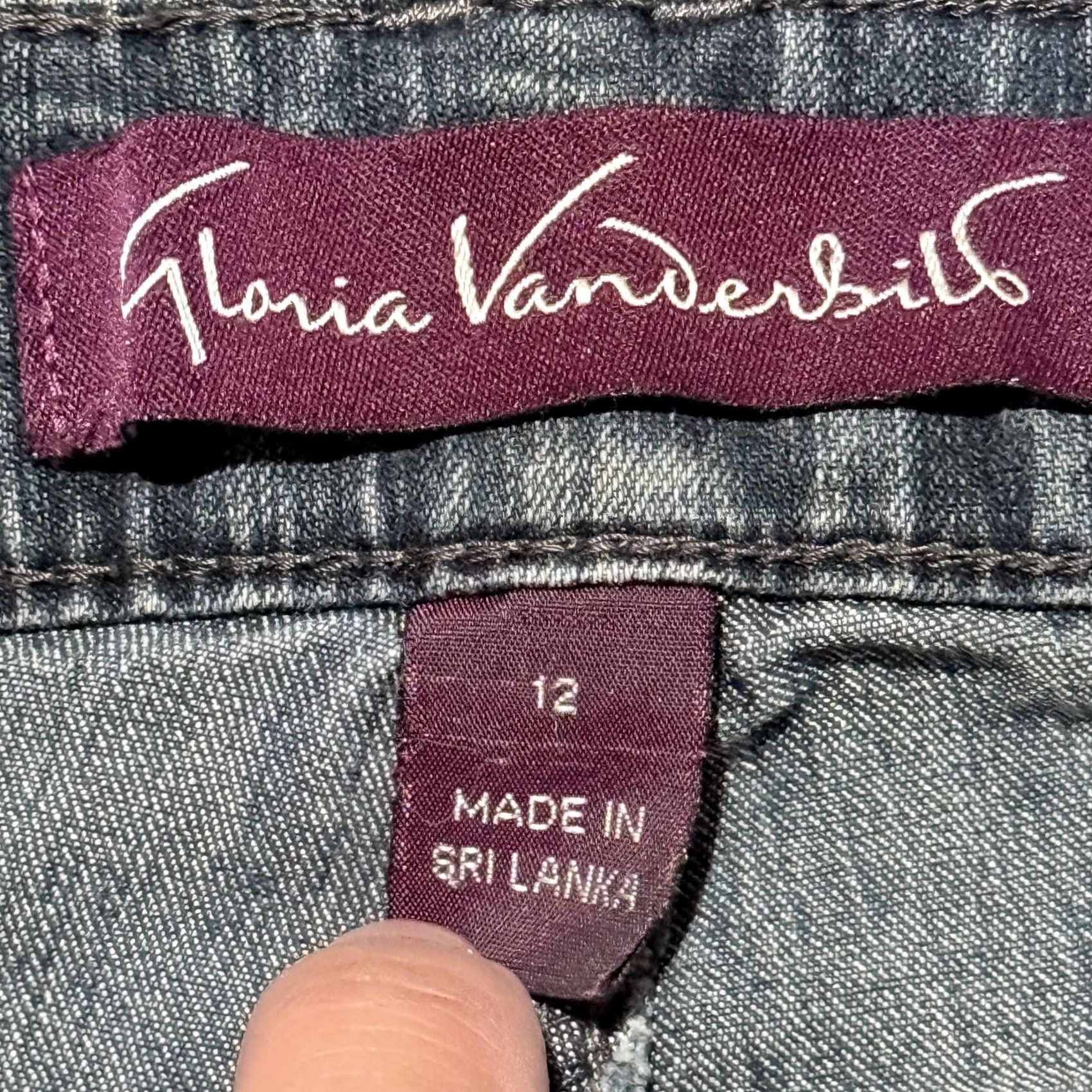 Gloria Vanderbilt Gloria Vanderbilt Jeans Women Gray Bootcut Denim Dark Wash 12 Short Stretch Regular Rise Mid 8.5-10.5 Women Size 34" / US 12 / IT 48 - 3 Thumbnail