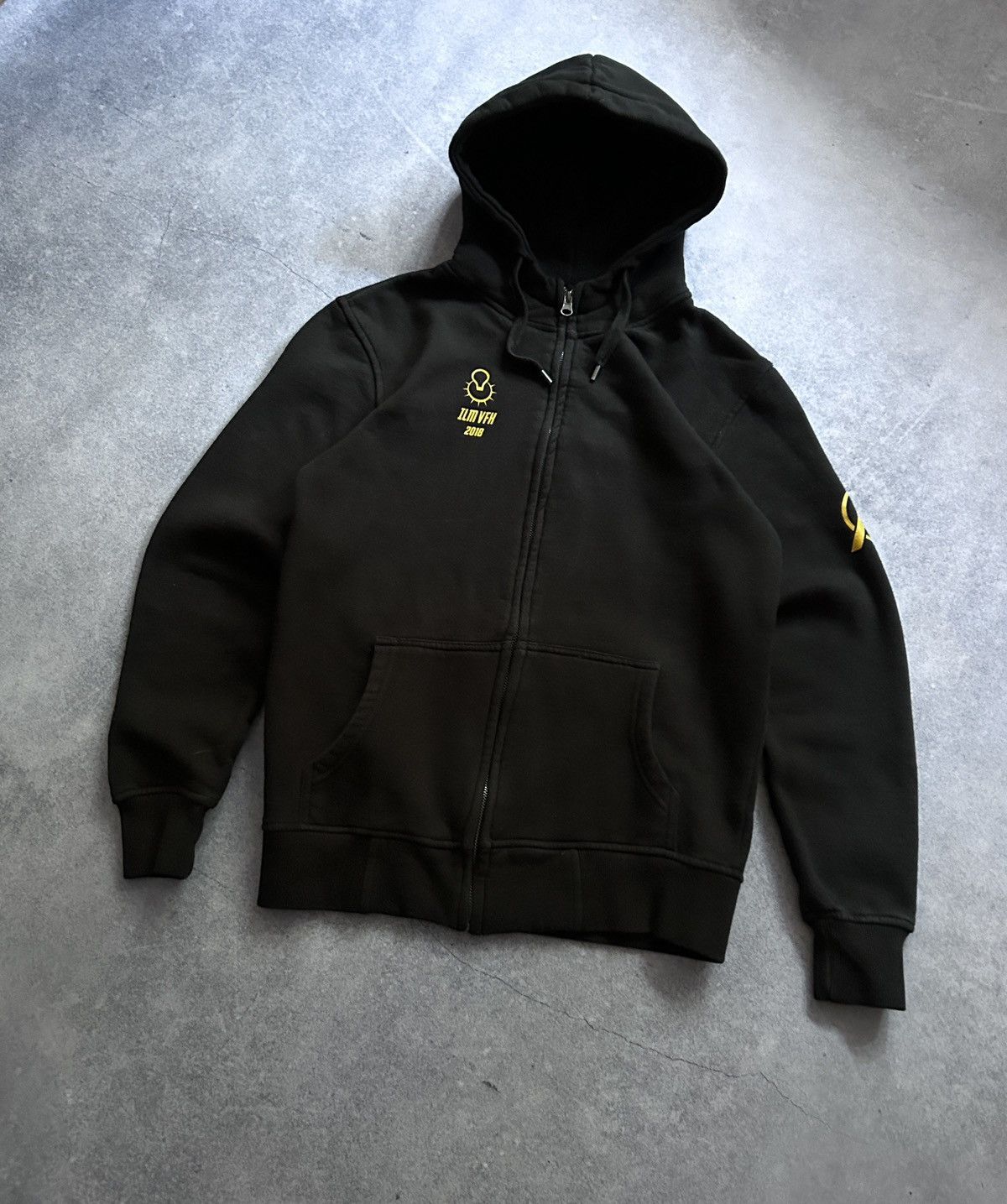 Marvel Comics Infinity War Big logo zip-hoodies mens marcel comics Size US M / EU 48-50 / 2 - 2 Thumbnail