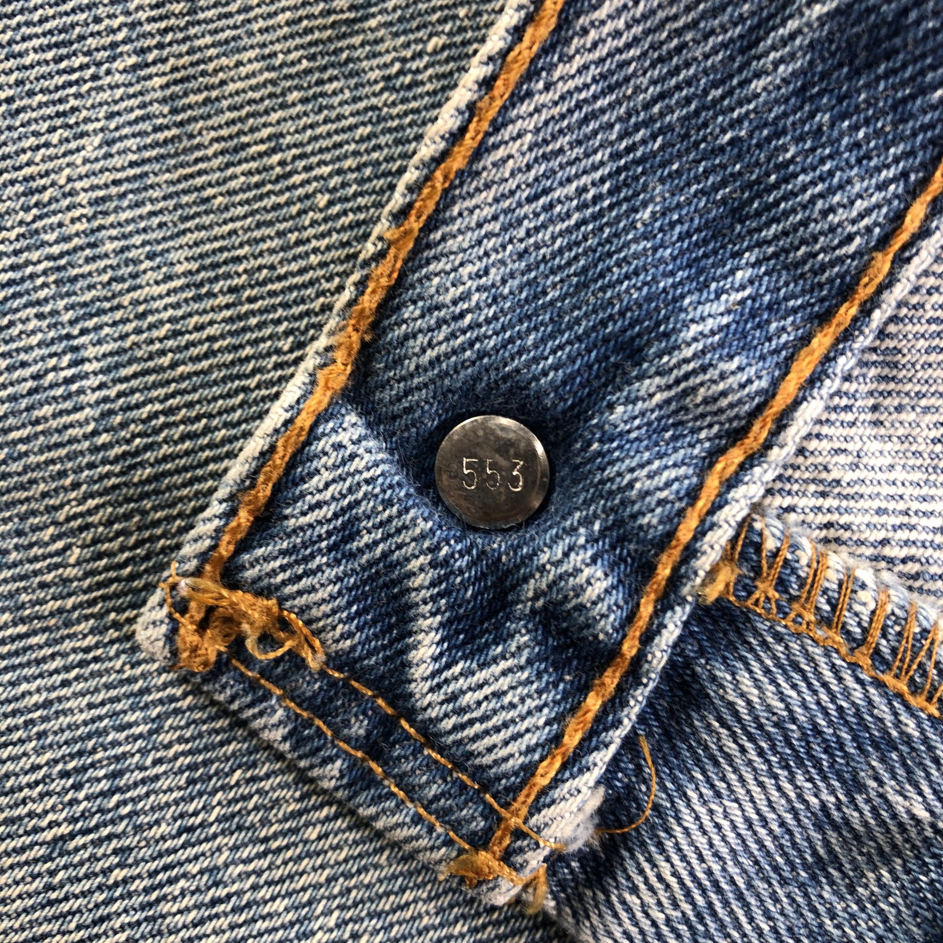 Levi's Vintage 90s Levis Jeans Medium Wash Denim KJ2902 Size US 31 - 8 Thumbnail