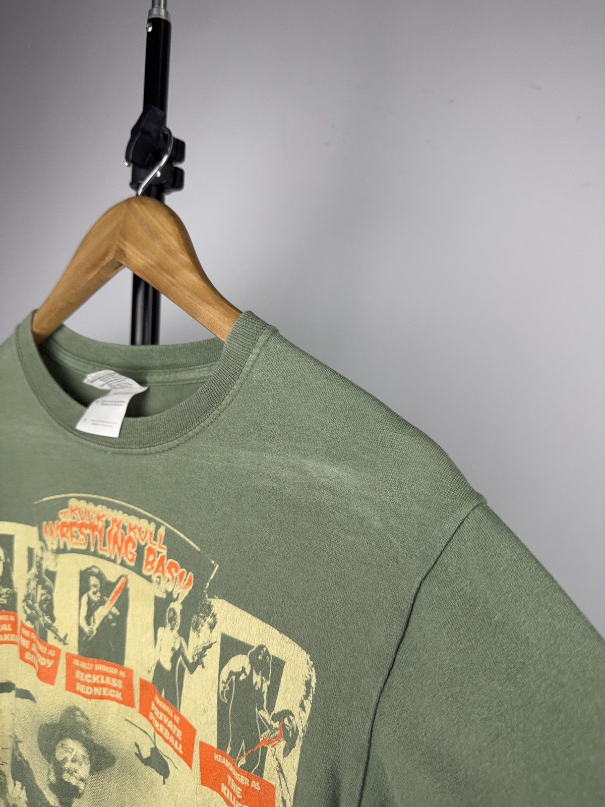 Vintage 00s Ultra Trash Trashocalypse Now Vintage Movie Parody Tee Size US S / EU 44-46 / 1 - 6 Thumbnail