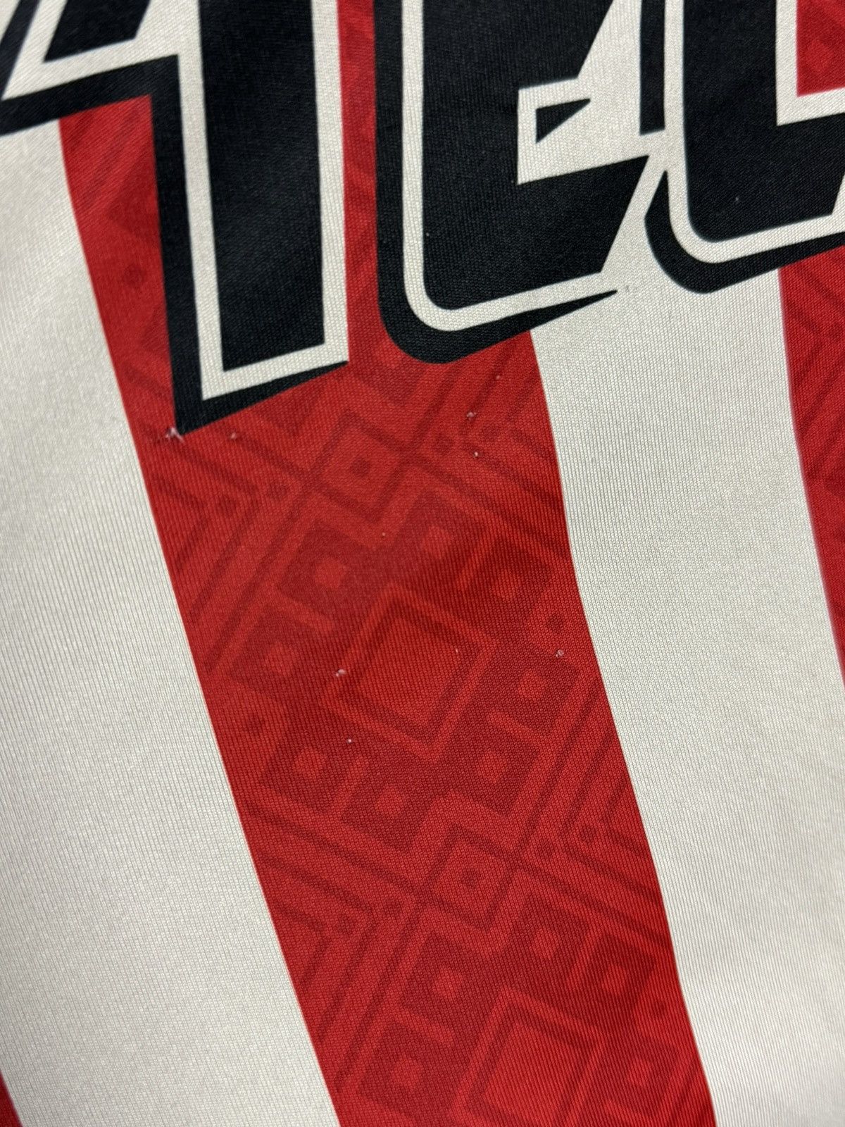 Puma Chivas de Guadalajara 17/18 Home Football Jersey T-Shirt Size US S / EU 44-46 / 1 - 15 Thumbnail