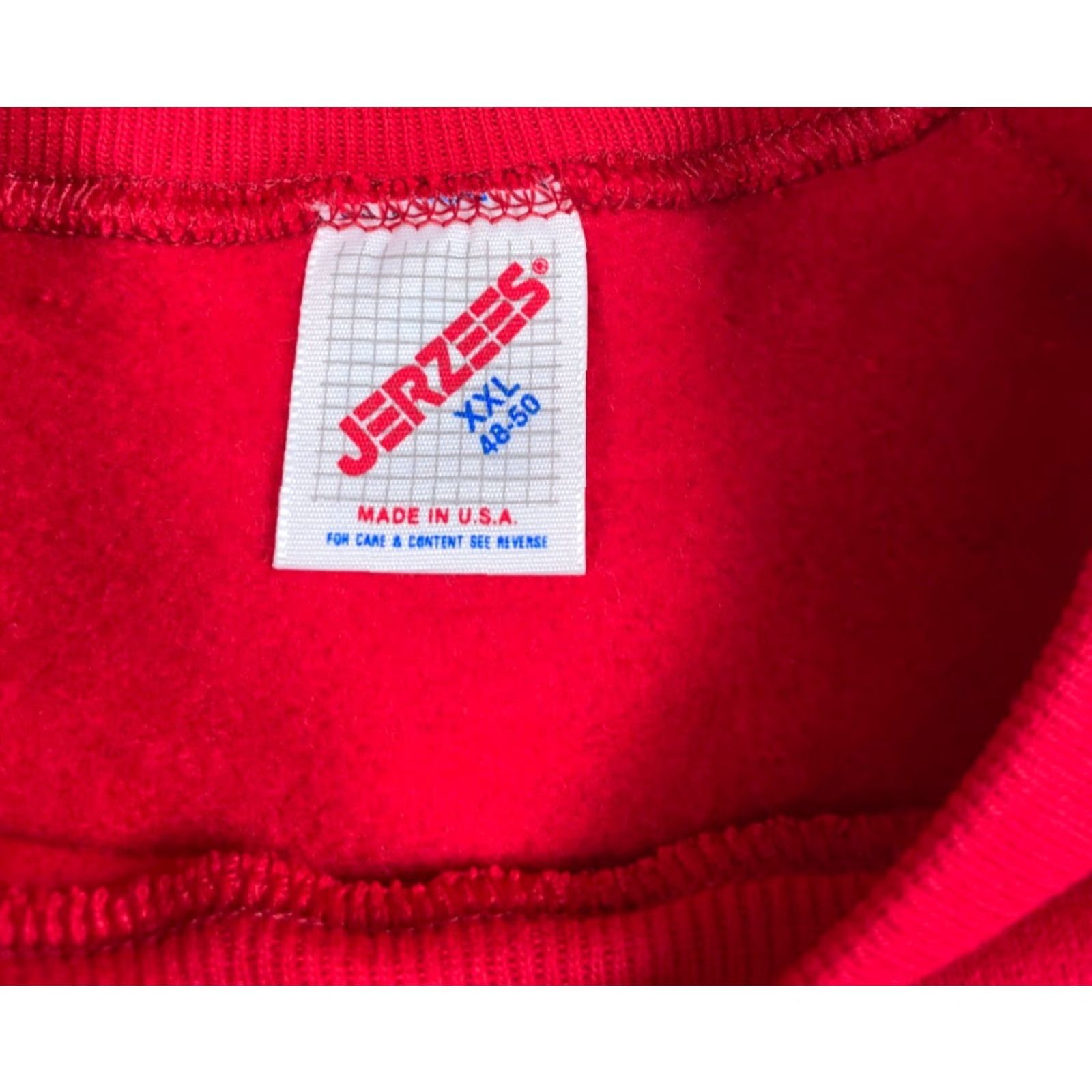 Jerzees VINTAGE Jerzees Christmas Carol Bah Humbug Sweatshirt Adult 2XL Red Raglan Sleeves 90s Size XXL / US 16-18 / IT 52-54 - 3 Thumbnail