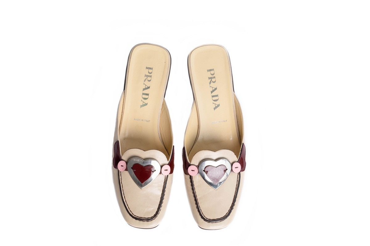 靴 PRADA Heart Leather Mules PRADA Heart Leather Mules Prada S/S2000 Heart Slipper