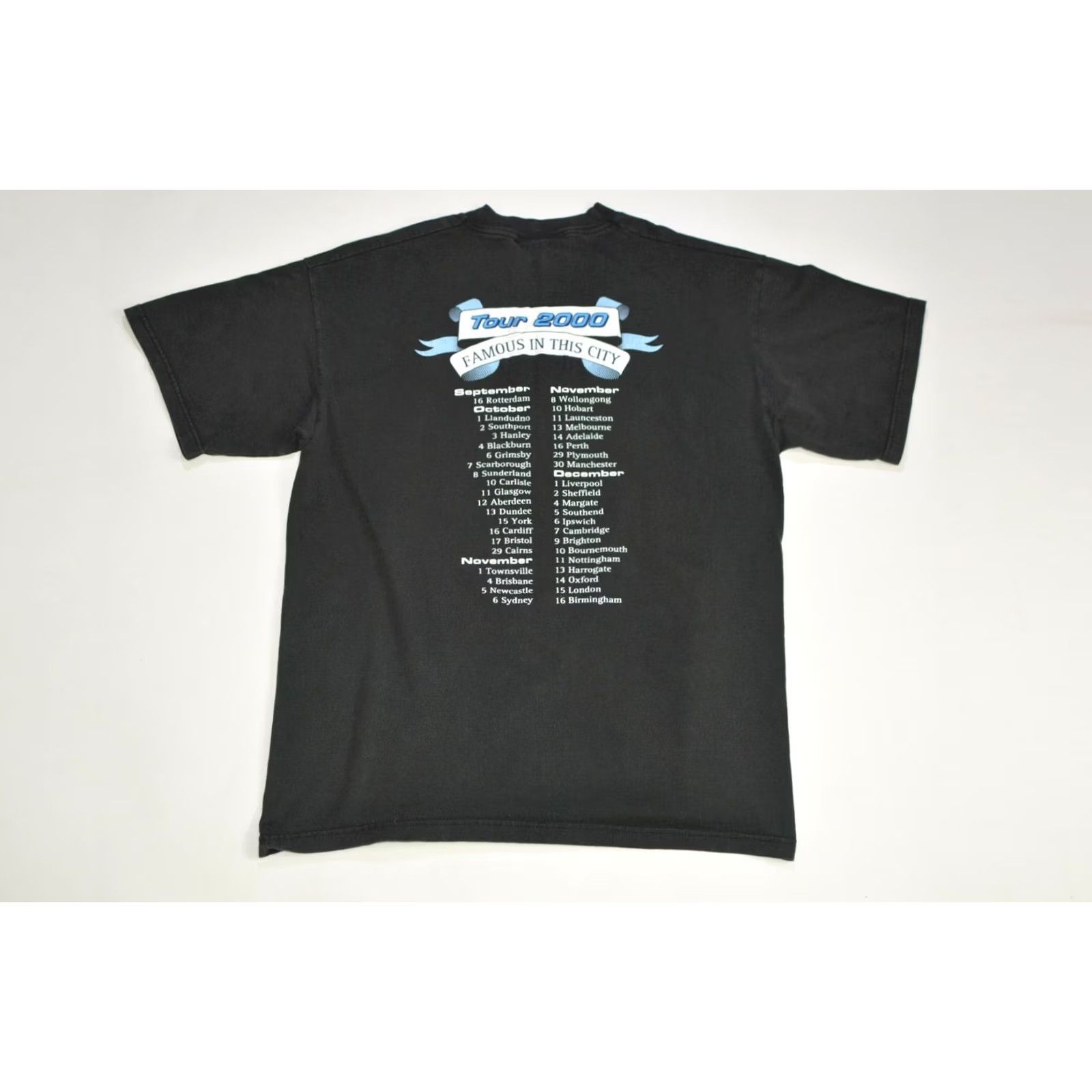 Vintage VINTAGE Screen Stars Status Quo Famous in the Last Century Tour 2000 Tee Mens L Black Shirt T-Shirt Modern Retro Rock Band Activewear Shirt Size US L / EU 52-54 / 3 - 7 Thumbnail