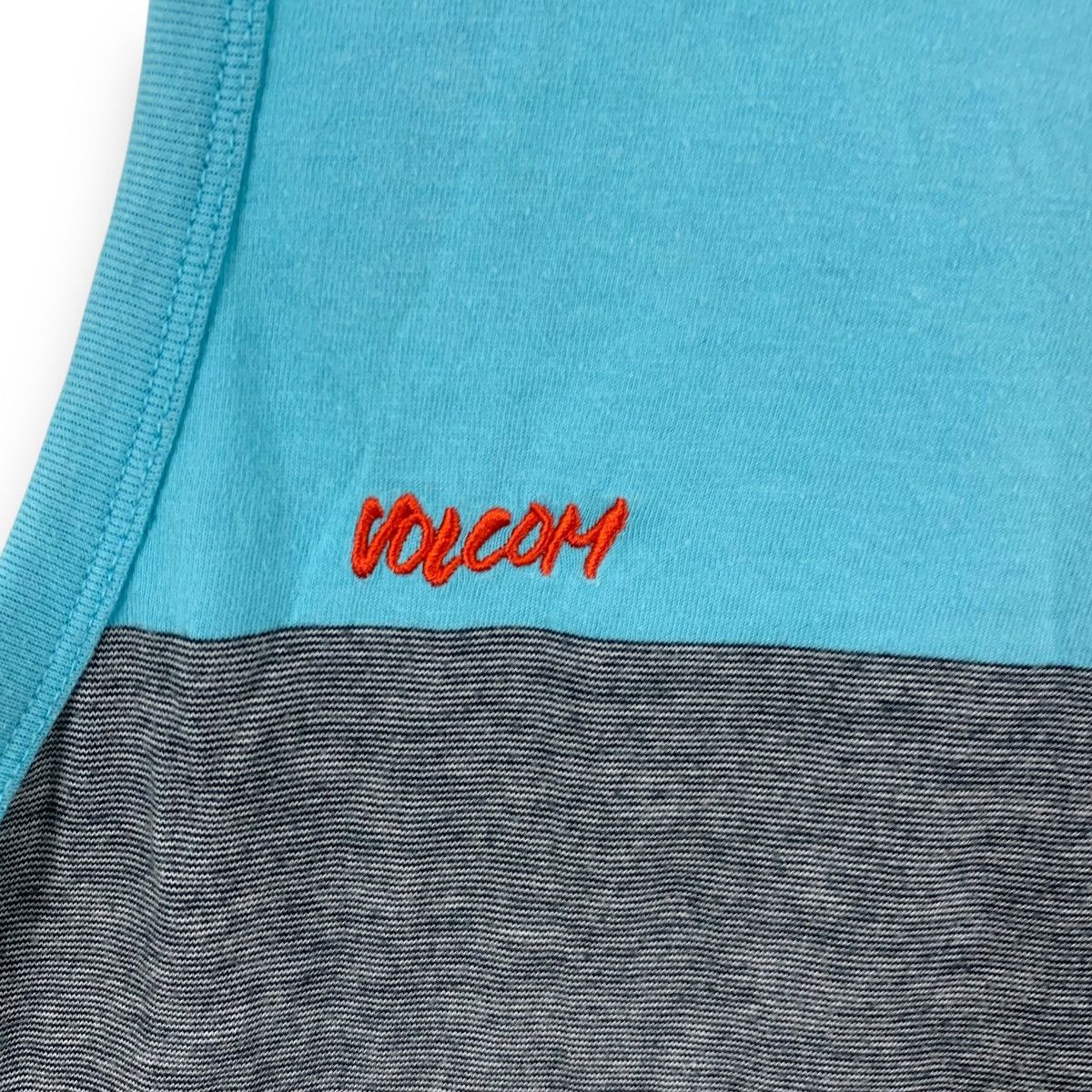 Volcom Vintage VOLCOM SKATEBOARD Embossed Logo Tank Size US S / EU 44-46 / 1 - 5 Thumbnail