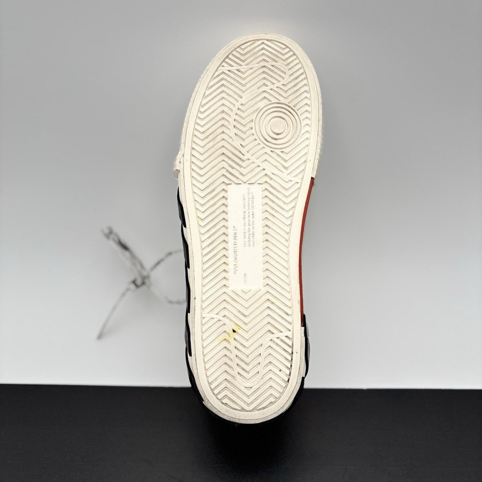 Off-White Off-White Vulc Sneaker ' White ' | GREAT CONDITION! Size US 7 / EU 40 - 9 Thumbnail