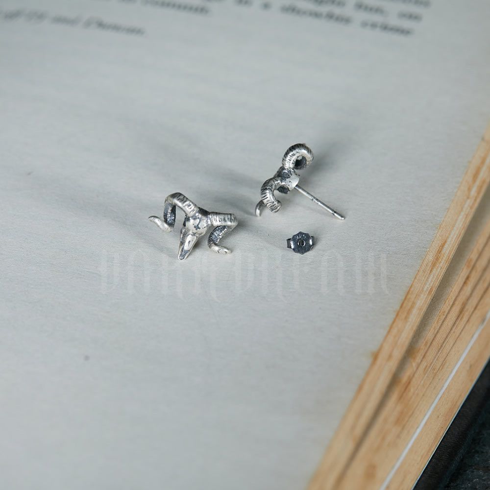Jewelry Goat sheep Punk Earrings One Pairs Chrome Jewelry Size ONE SIZE - 4 Thumbnail