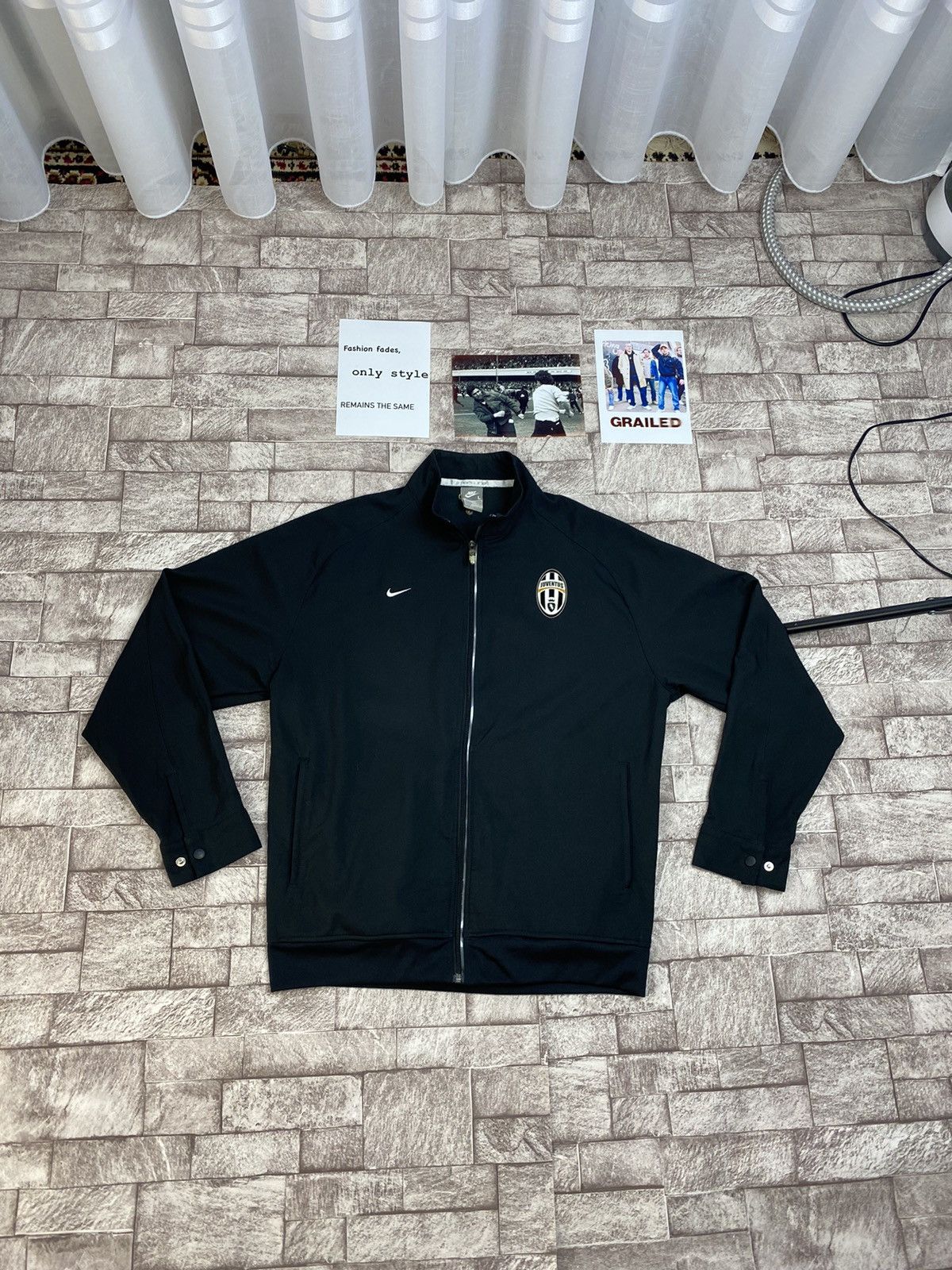 Vintage Vintage Juventus FC Nike Soccer Jacket Track Size US L / EU 52-54 / 3 - 2 Thumbnail