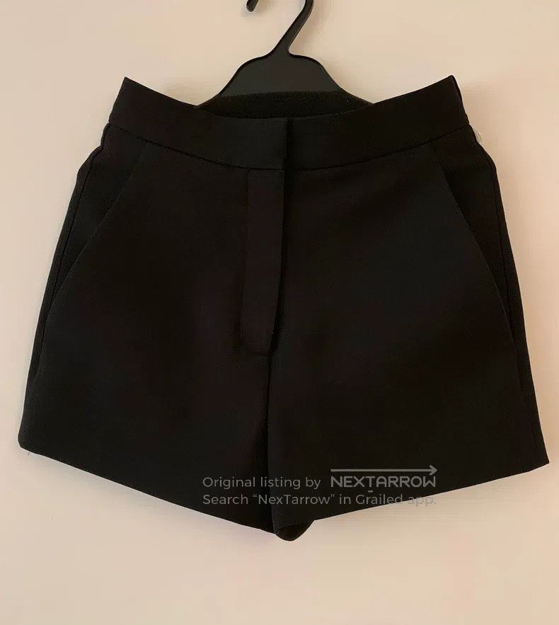 Valentino Valentino shorts Size 35" - 1 Thumbnail