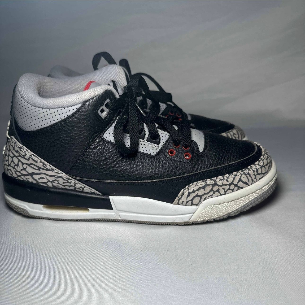Jordan Brand × Nike Size 7 Air Jordan 3 Retro OG BG Black Cement 2018 Men's Shoe Size US 7 / EU 40 - 1 Thumbnail