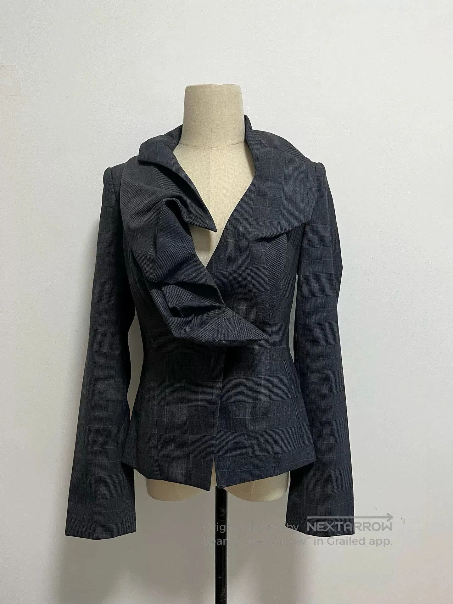 Vivienne Westwood Vivienne Westwood Bud Collar Top. Size S / US 4 / IT 40 - 7 Thumbnail