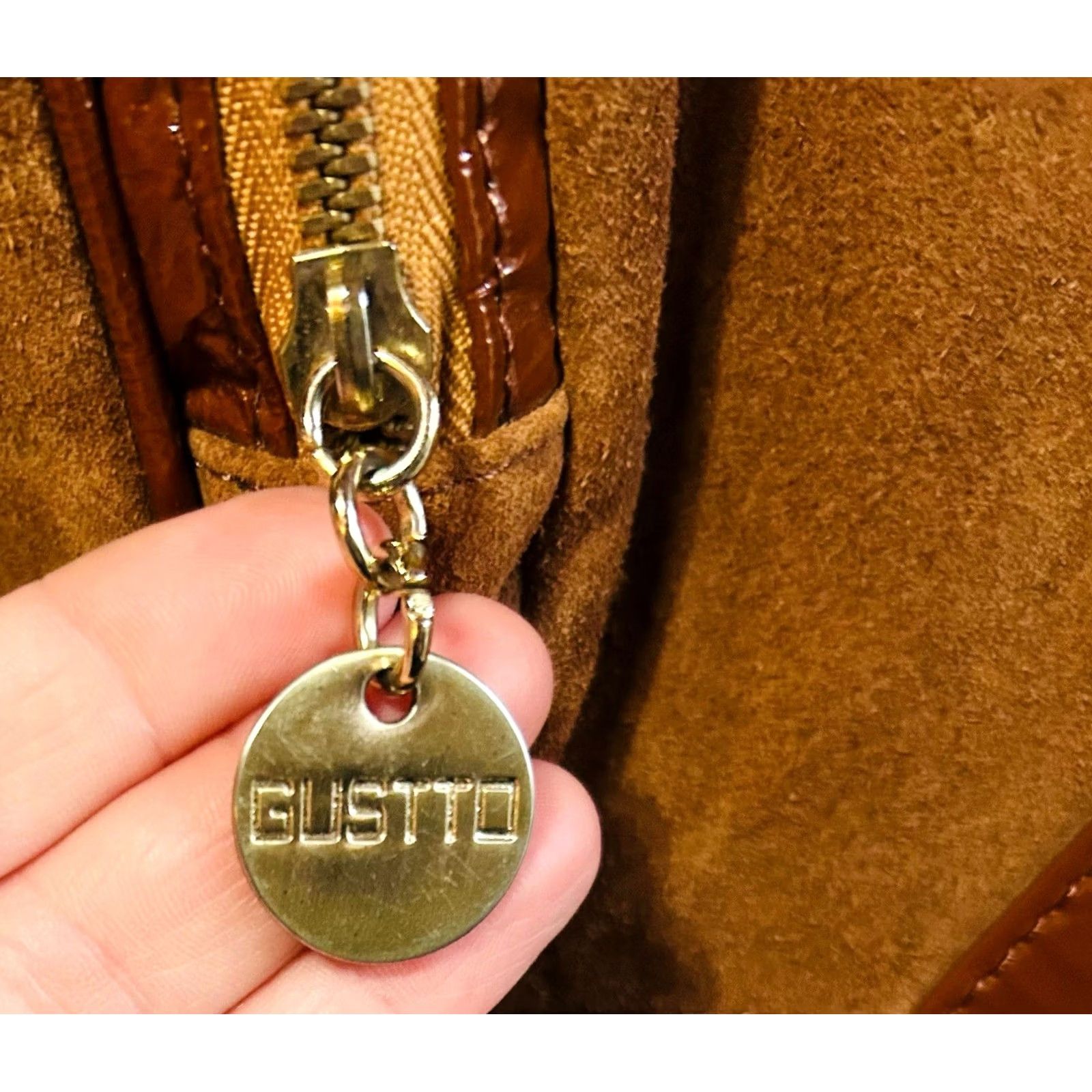 Vintage VINTAGE Gustto Y2K Brown Suede & Vinyl Purse Women’s Shoulder Hand Bag Stained Size ONE SIZE - 5 Thumbnail