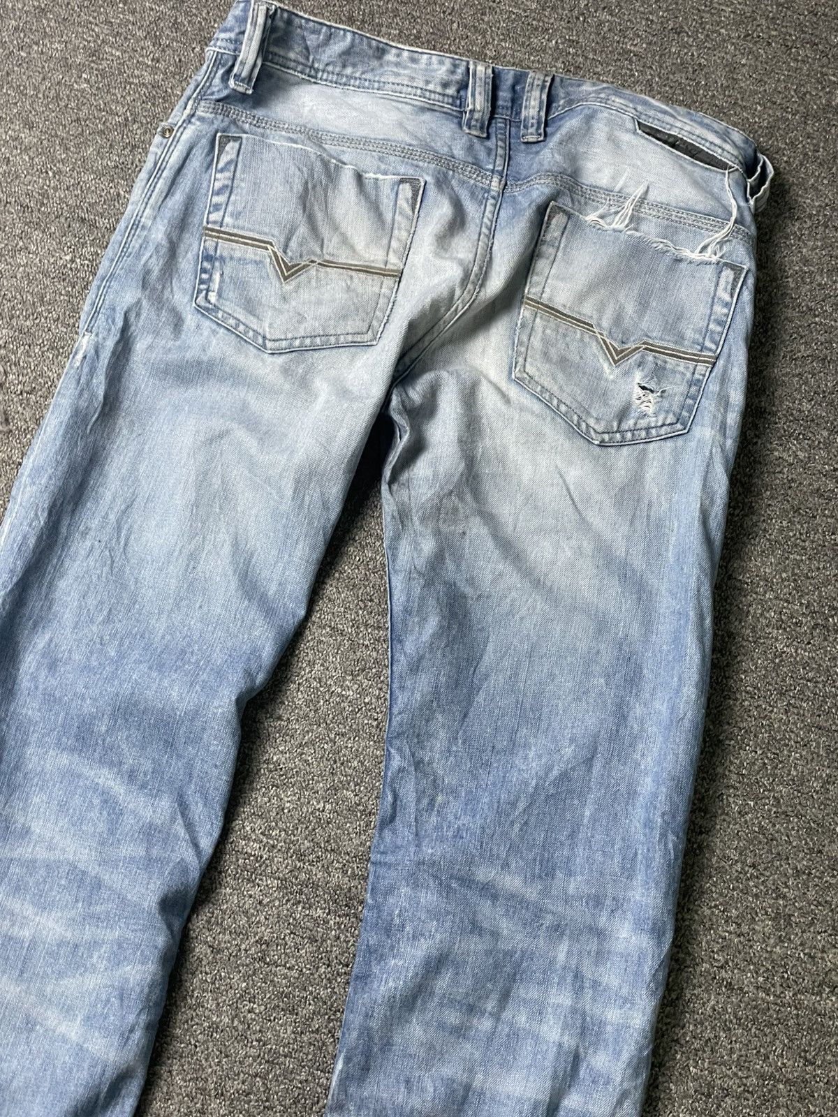 Diesel × Vintage DIESEL SAFADO SLIM FIT REGULAR JEANS (103) Size US 33 - 11 Thumbnail