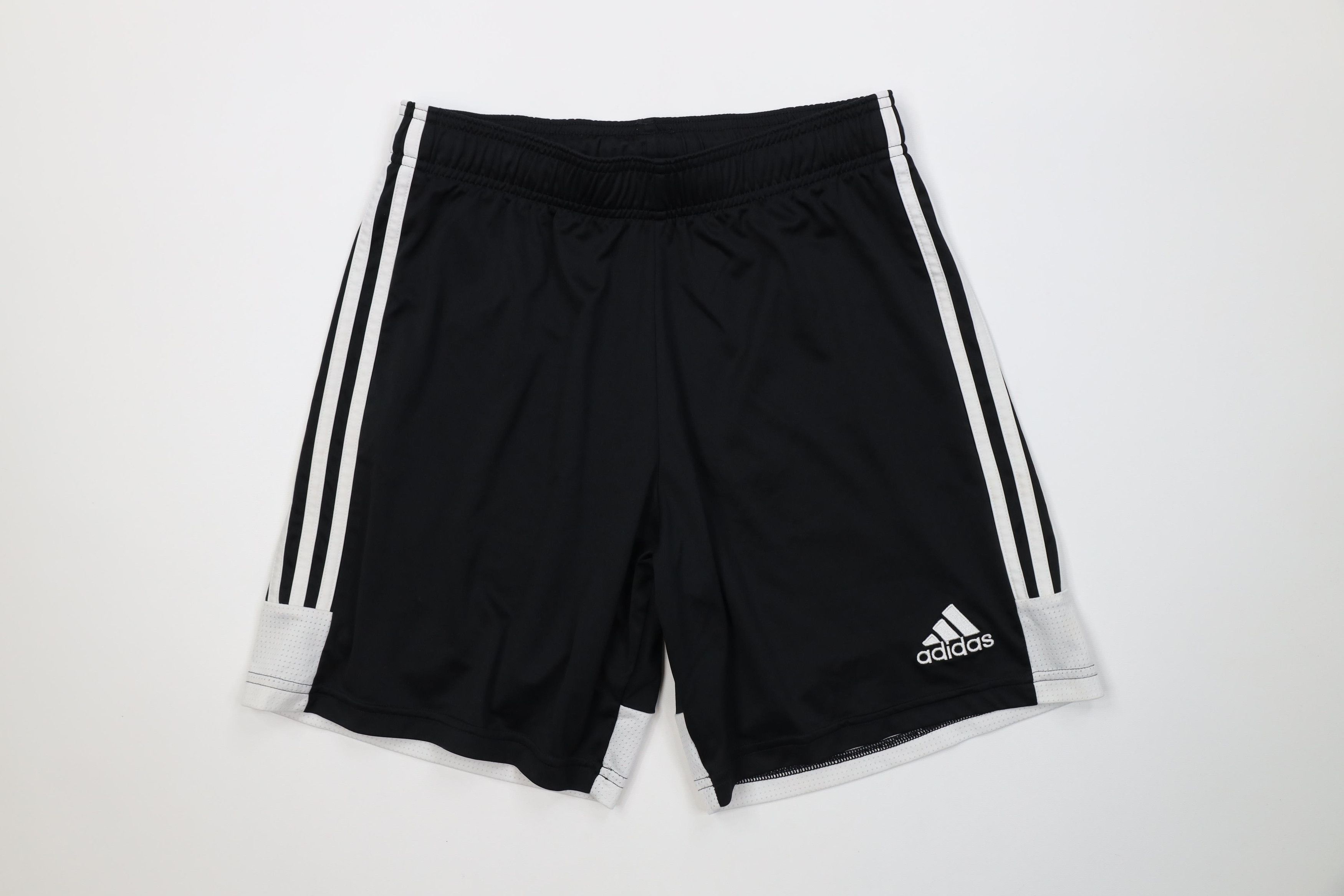 Adidas Vintage Y2K Adidas Above Knee Running Jogging Soccer Shorts Size US 32 / EU 48 - 1 Thumbnail