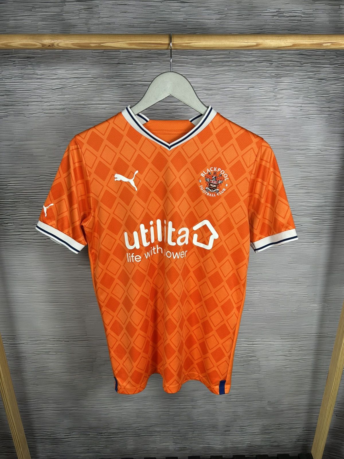 Puma Puma Blackpool #14 Soccer Jersey T-Shirt Size S Size US S / EU 44-46 / 1 - 1 Thumbnail