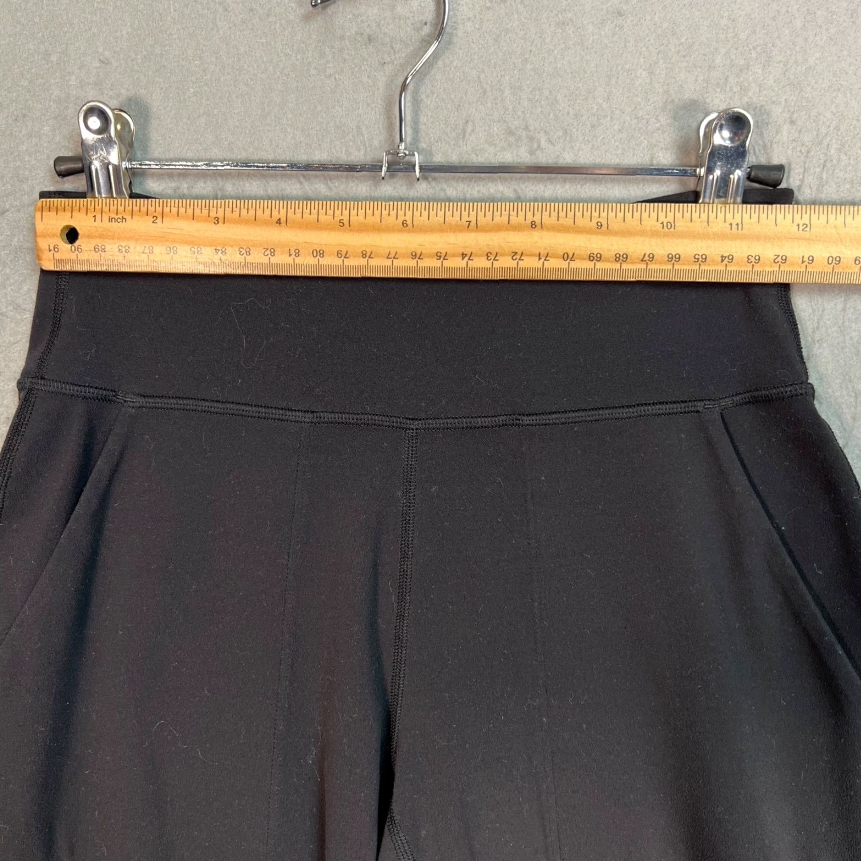 Lululemon Lululemon Pants Womens Size 4 Black High-Waisted Joggers Gym Athletic Activewear Athleisure Size 27" / US 4 / IT 40 - 5 Thumbnail