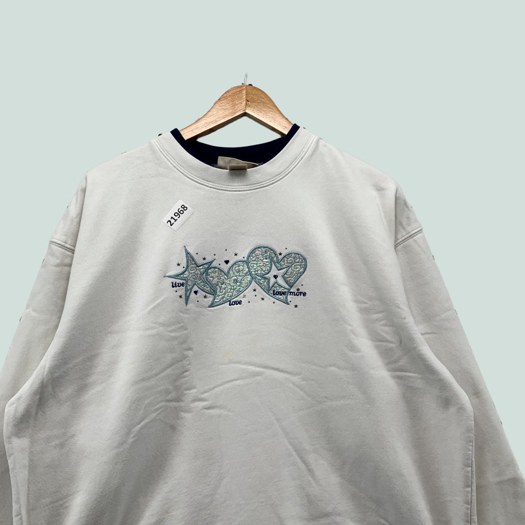 Vintage M&C Sportswear Sweatshirt White Heart Stars Embroidered Women 1X Crewneck Size XL / US 12-14 / IT 48-50 - 1 Thumbnail