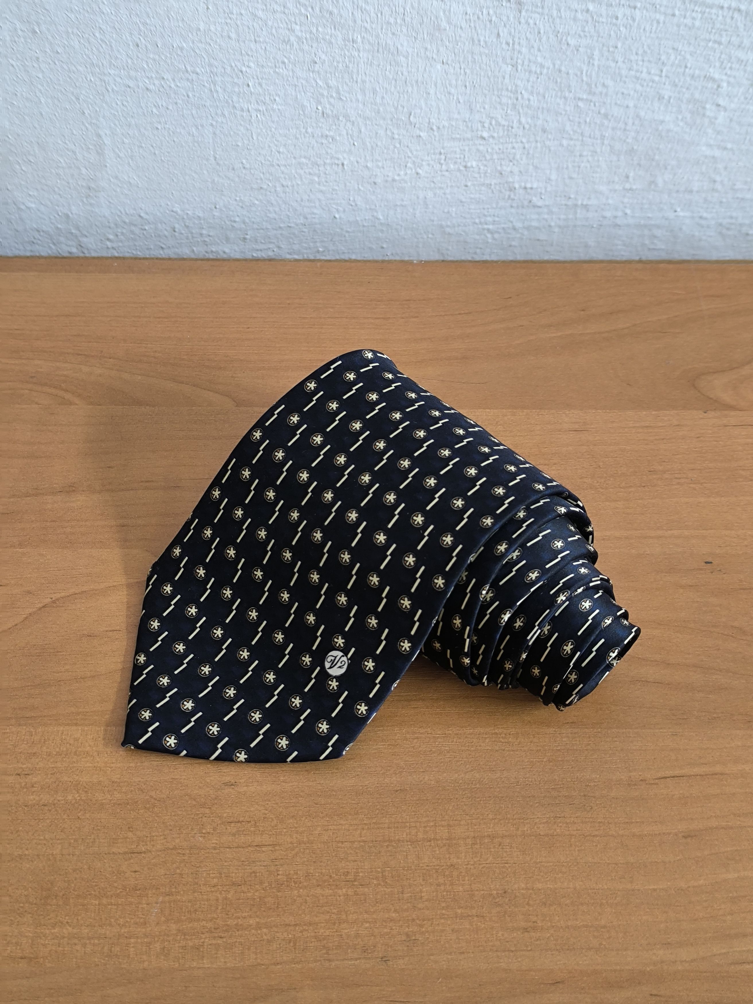 Versace Versace V2 Classic Men’s Silk Tie Blue Abstract Medusa Logo Size ONE SIZE - 19 Thumbnail