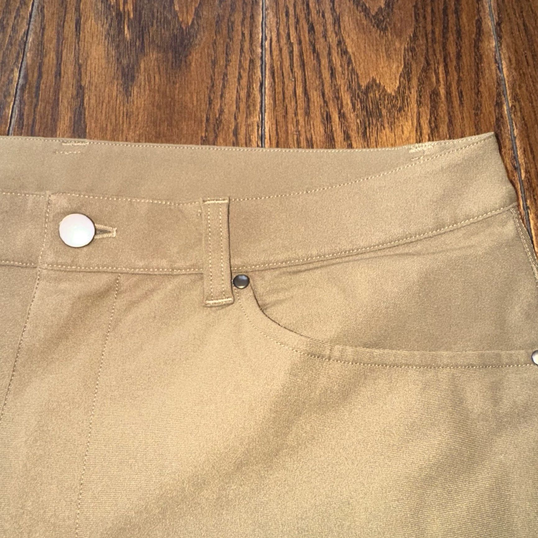 Lululemon Lululemon Men’s Brown Pants Size 34x31 With Stretch Zip Pocket Size US 33 - 6 Thumbnail