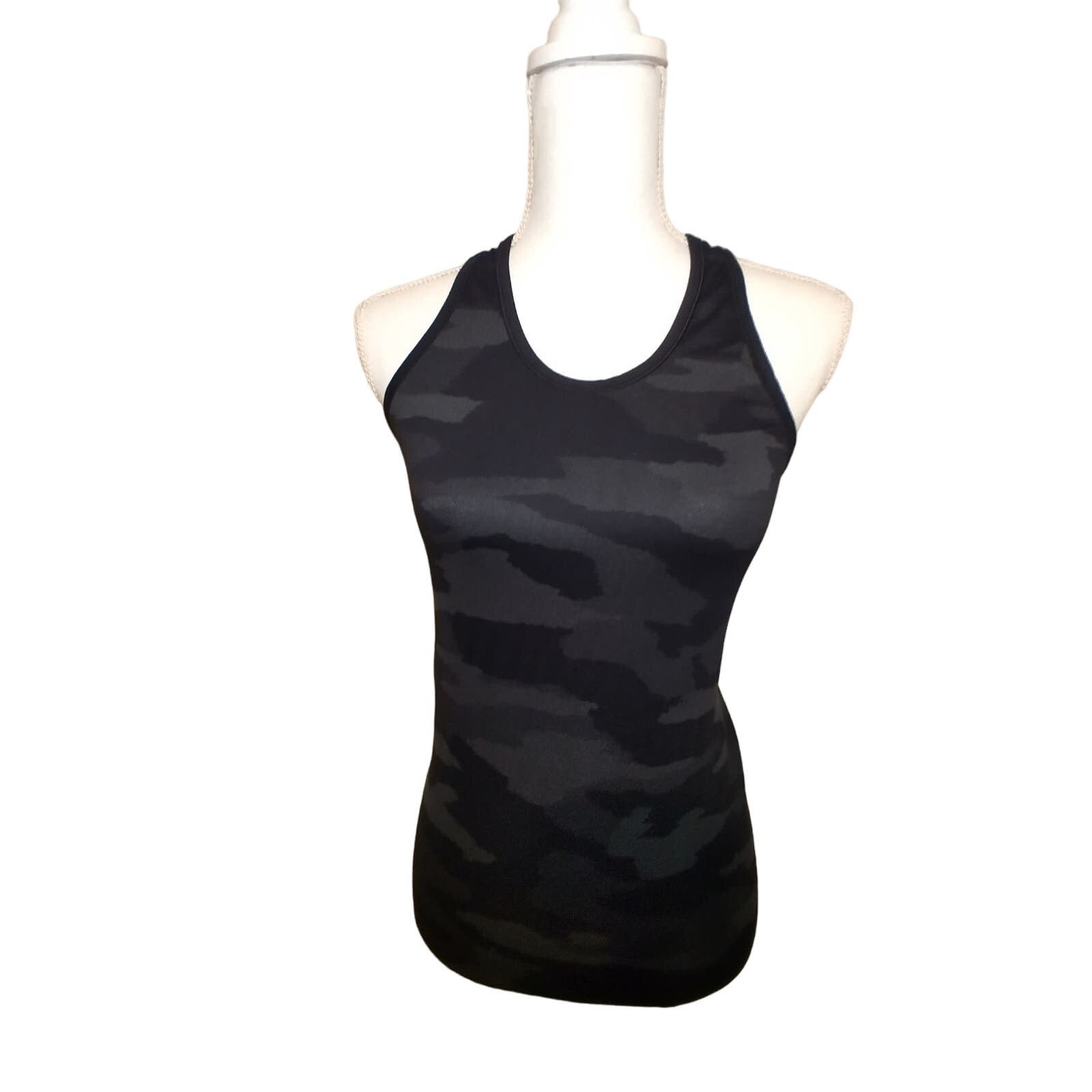 Athleta Athleta Women Momentum Tank Top Camouflage Racerback Size XS Size XS / US 0-2 / IT 36-38 - 1 Thumbnail