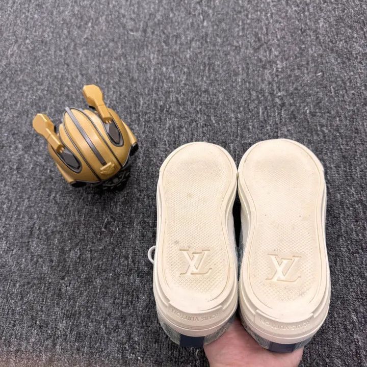 Other Louis Vuitton Stellar Women's Casual Sneakers -2508 Size US 8 / IT 38 - 4 Thumbnail