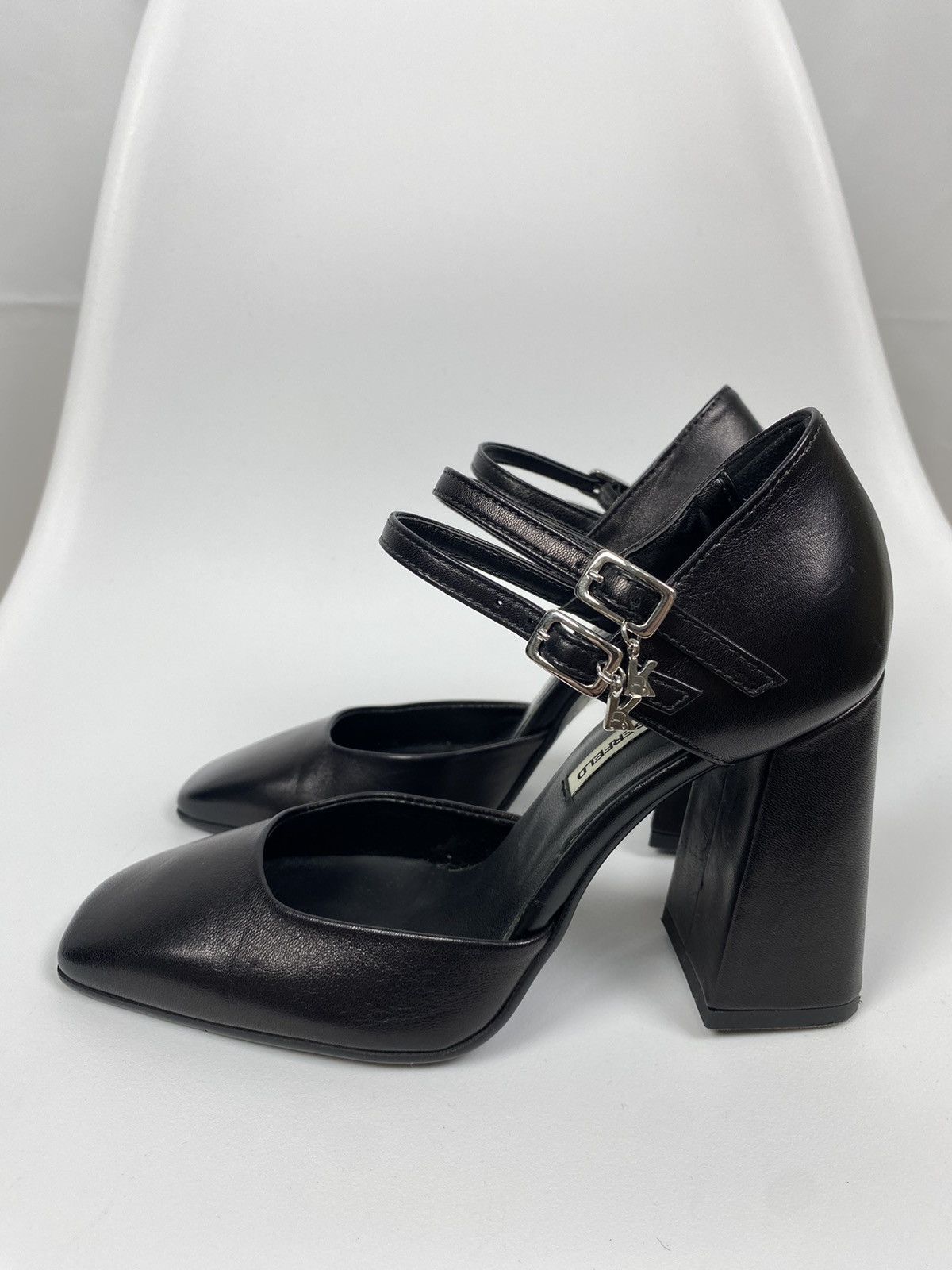 Karl Lagerfeld Karl Lagerfeld Pyramide Two Strap Pumps size 36 Size US 6 / IT 36 - 4 Thumbnail