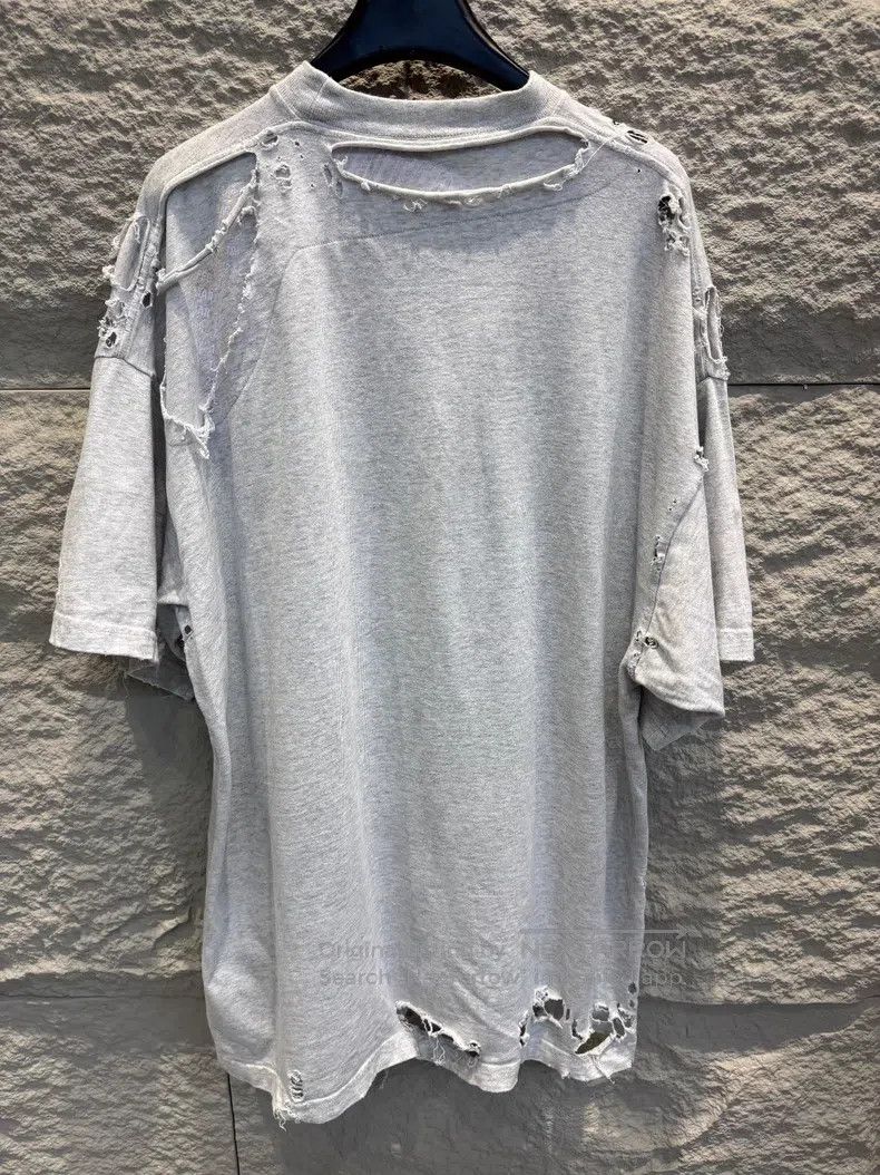 Balenciaga Balenciaga Ripped Short Sleeve T-Shirt Size US S / EU 44-46 / 1 - 5 Thumbnail