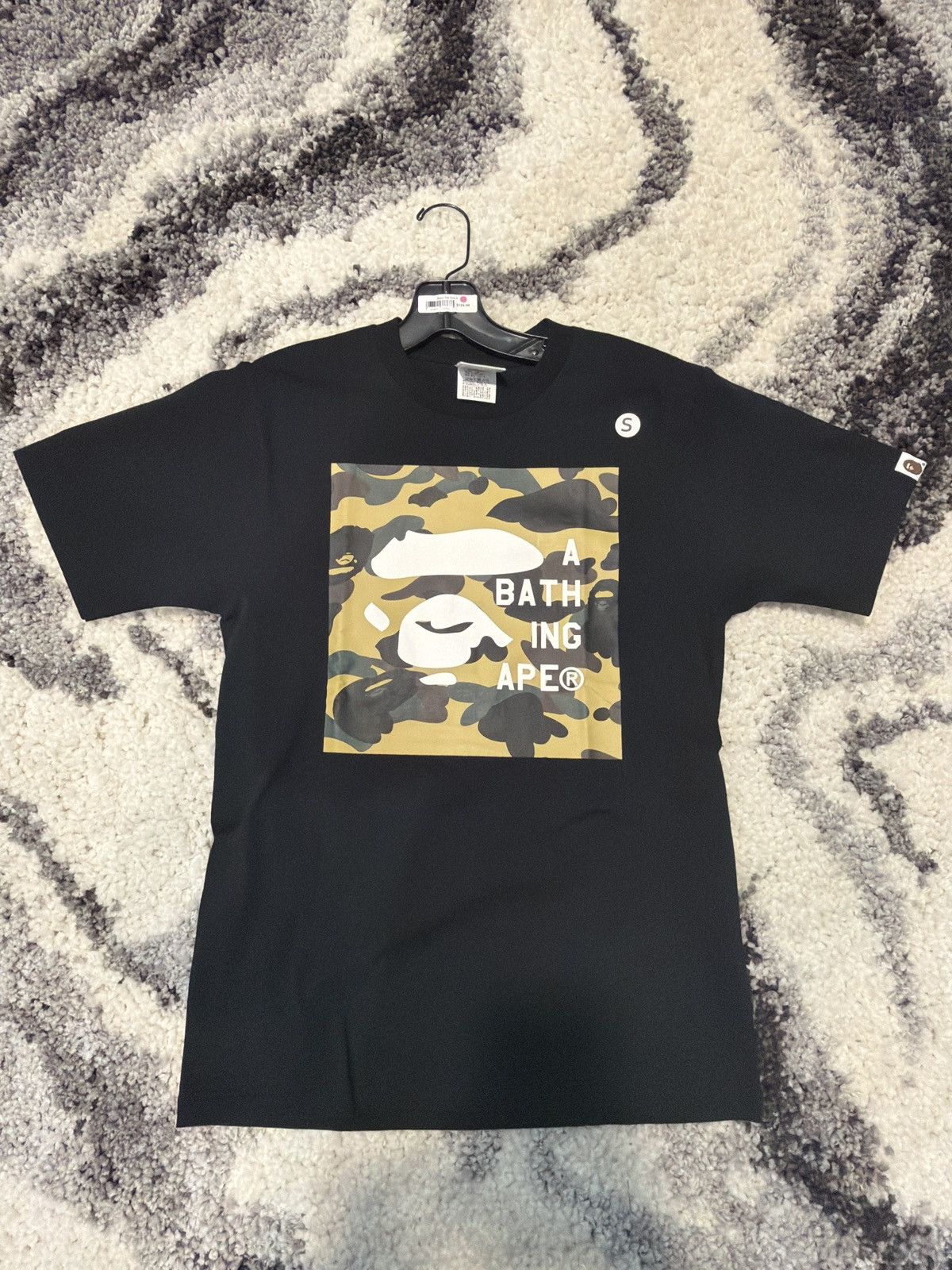 Bape Bape tee Size Camo Head Size-S Brand New Quick Size US S / EU 44-46 / 1 - 1 Thumbnail
