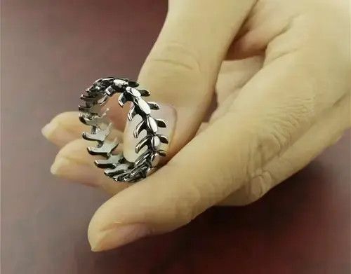 Japanese Brand Long Spine Bone Ring Size ONE SIZE - 2 Thumbnail