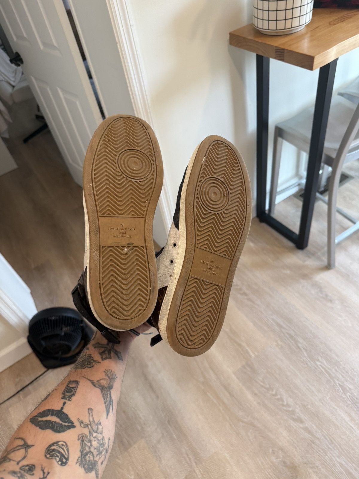Louis Vuitton High top Louis Sneakers Size US 10 / EU 43 - 3 Thumbnail