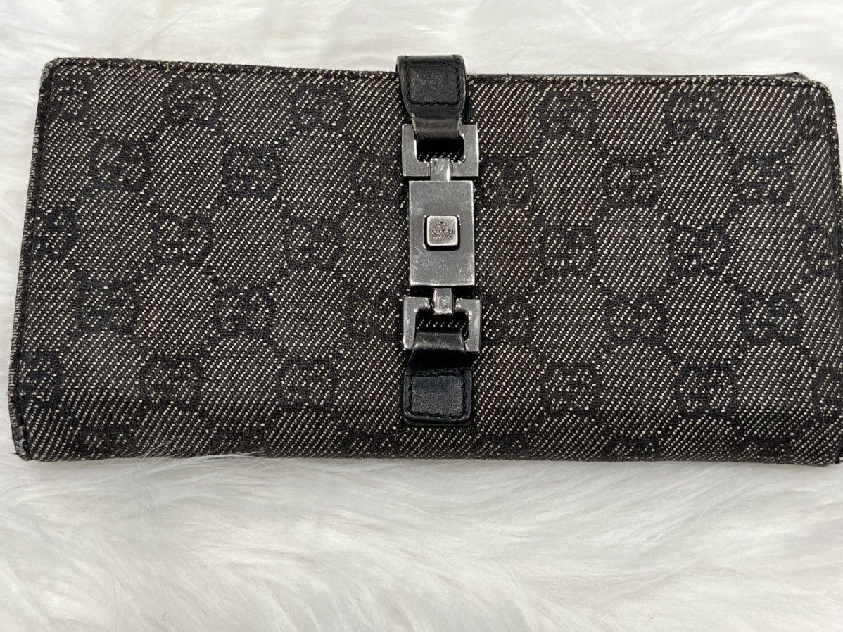Gucci 🖤 Rare Tom Ford Era Gucci GG Canvas Wallet – Piston Lock🖤 Size ONE SIZE - 4 Thumbnail