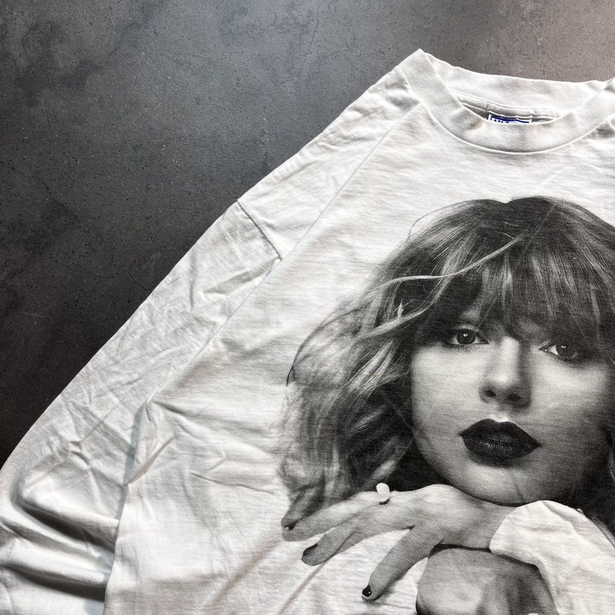Band Tees Vintage 2000s Taylor Swift The Eras Tour Longsleeve Tee Size US XL / EU 56 / 4 - 3 Thumbnail