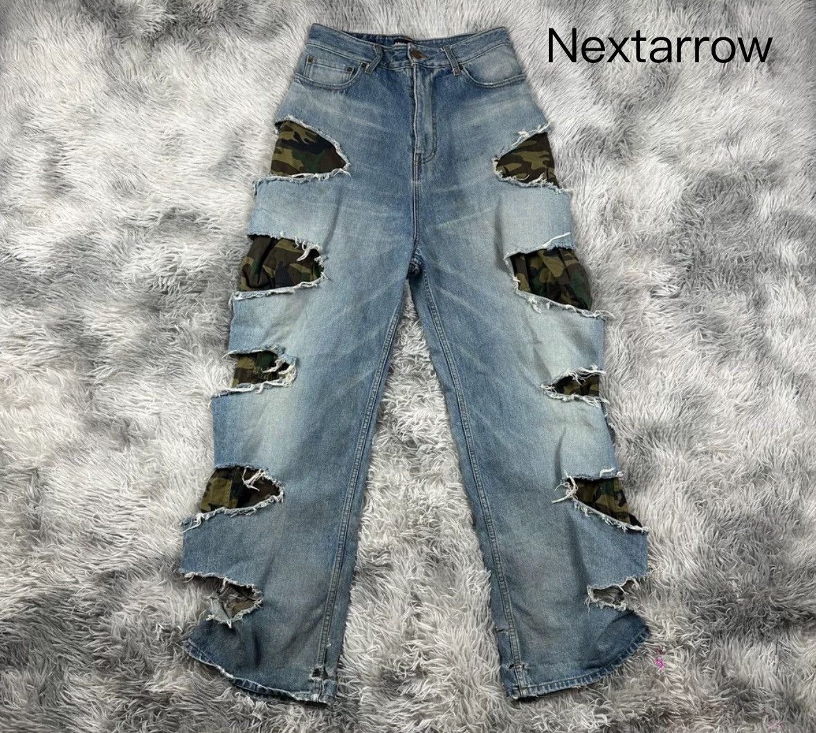 Balenciaga Balenciaga's Tomorrow's World Knife Cutting Jeans Size US 29 - 1 Thumbnail