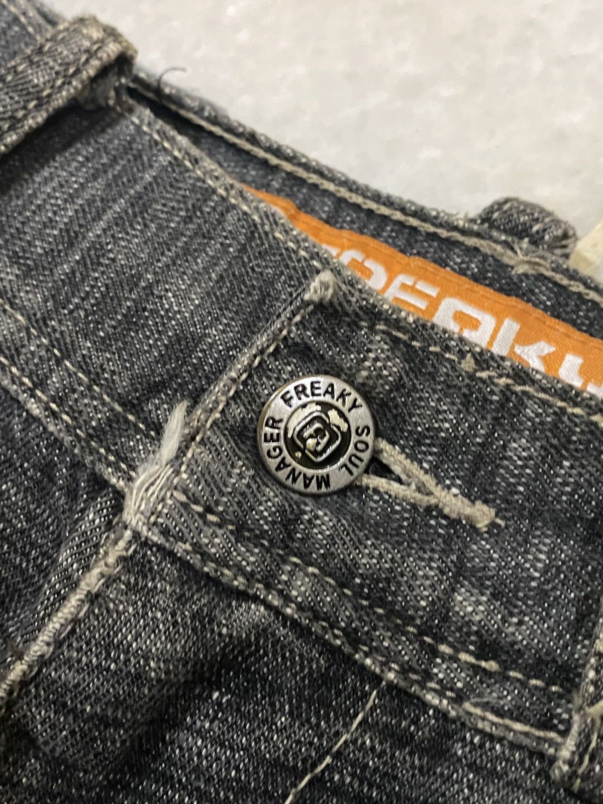 Massive RARE Vintage Freaky Massive Baggy Cargo Distressed Jeans Size US 32 / EU 48 - 8 Thumbnail