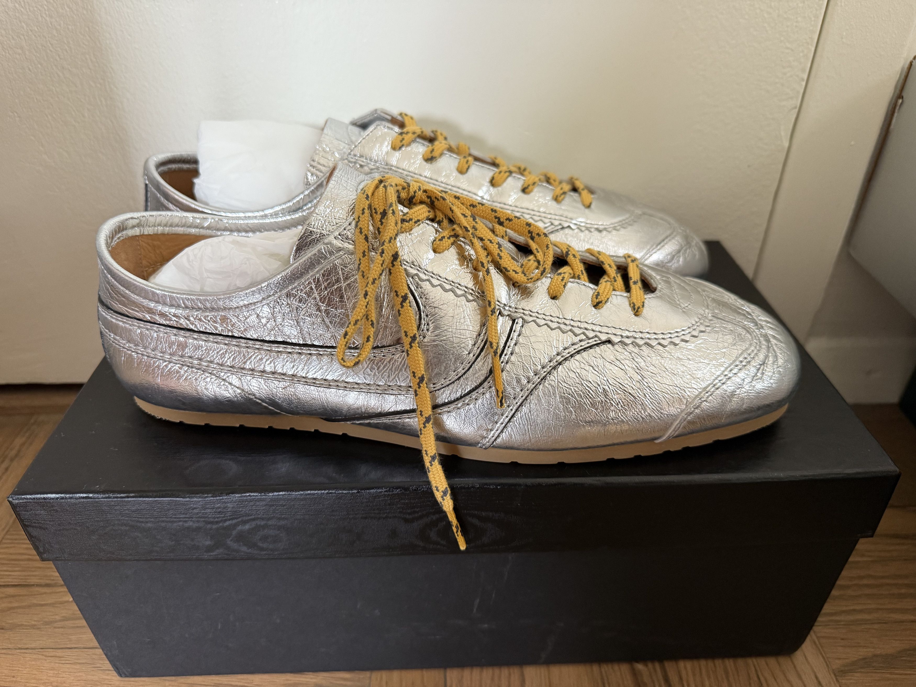 America's Cup low-top sneakers