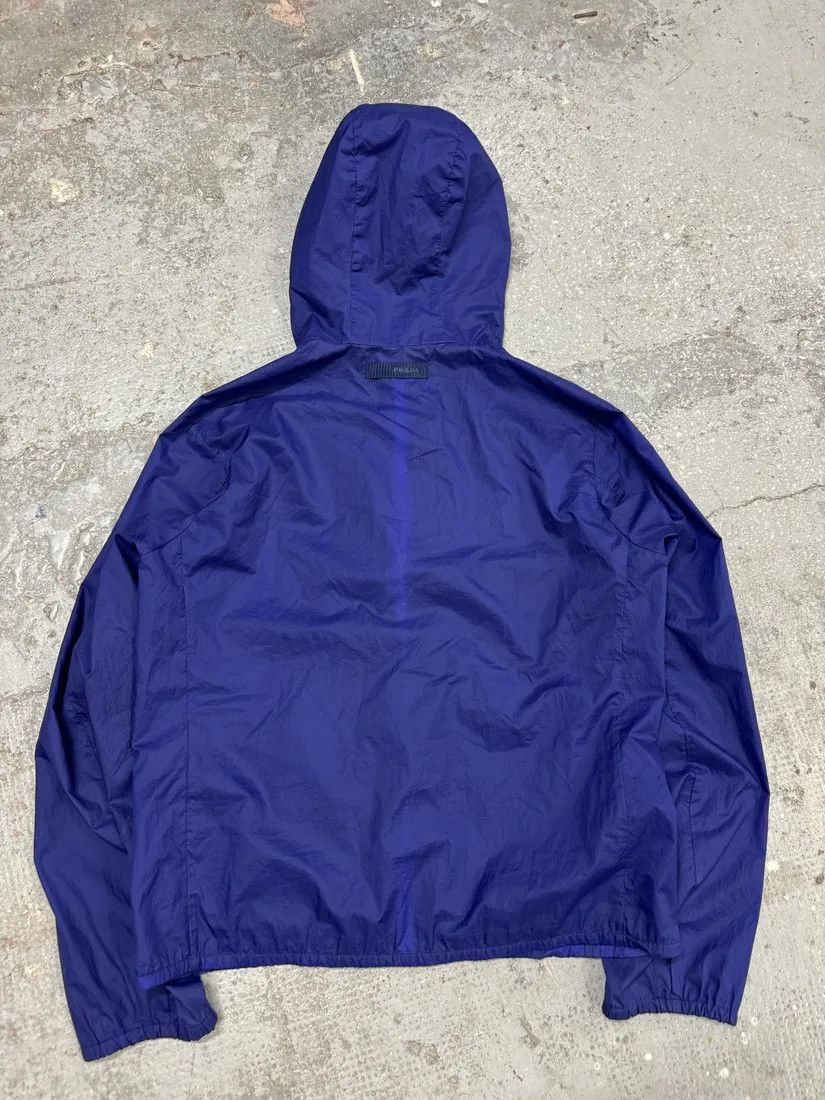 Prada × Vintage SS2007 Prada Royal Blue Light Tactical Hooded Nylon Jacket Size US M / EU 48-50 / 2 - 1 Thumbnail