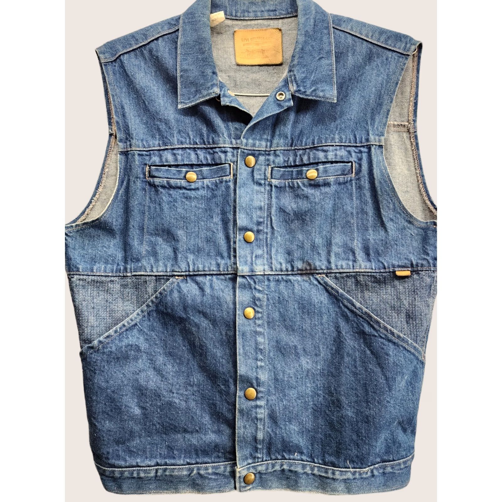 Denime VINTAGE Levi Denim Vest Sz Medium Leather Tab Distressed Elastic Waist 4 Pockets Mens M Size US M / EU 48-50 / 2 - 1 Thumbnail