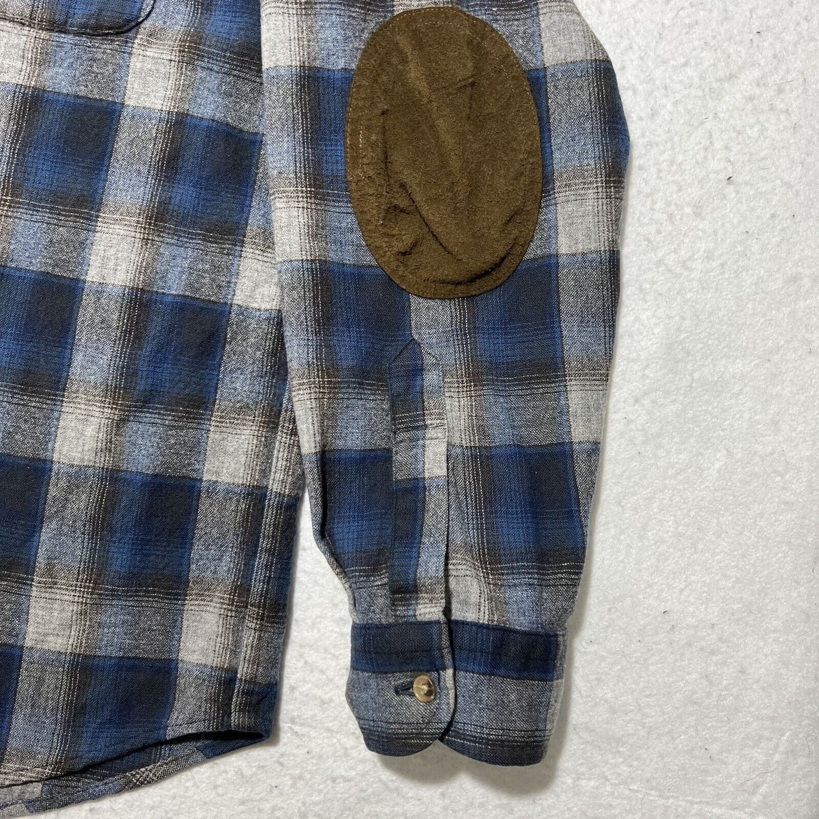 Pendleton Pendleton XL Wool Flannel Shirt 101 Dalmatians Disney Patch Size US XL / EU 56 / 4 - 10 Thumbnail