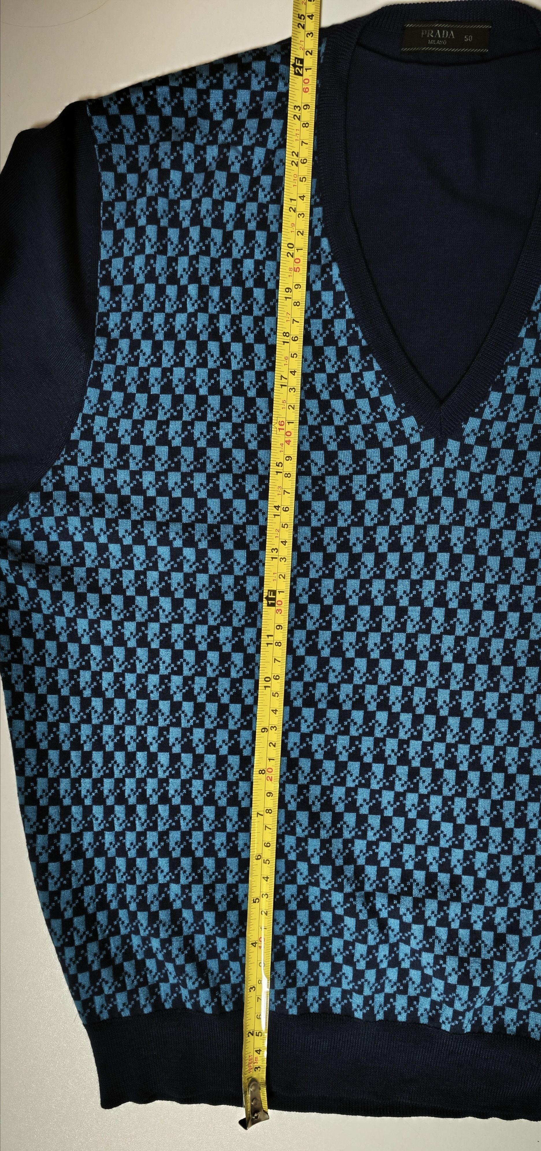 Prada Fall 2017 - Virgin wool sweater - blue chevron print Size US M / EU 48-50 / 2 - 8 Thumbnail