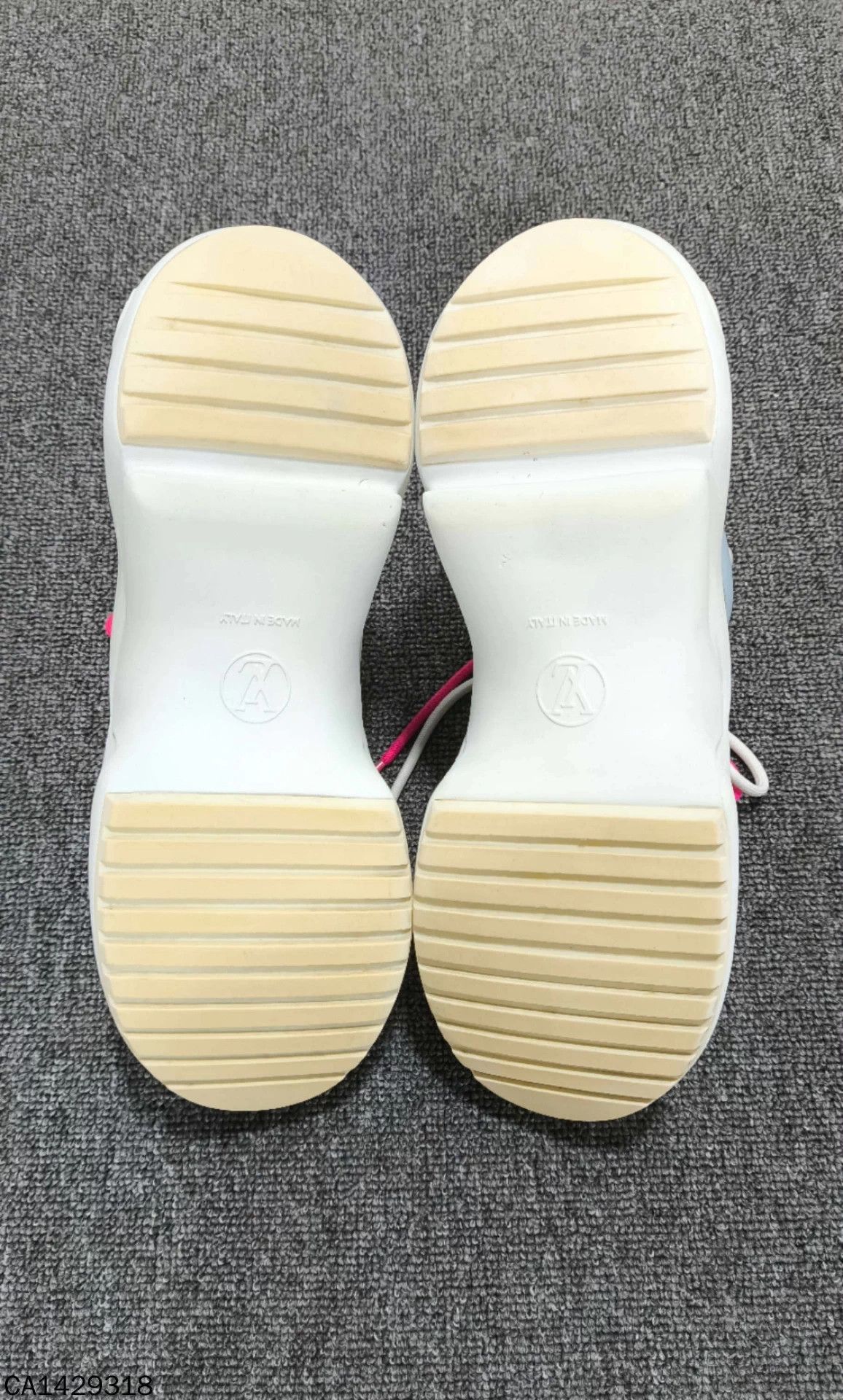 Louis Vuitton LV 95 New Dad Shoe 39 Size US 8 / IT 38 - 6 Thumbnail