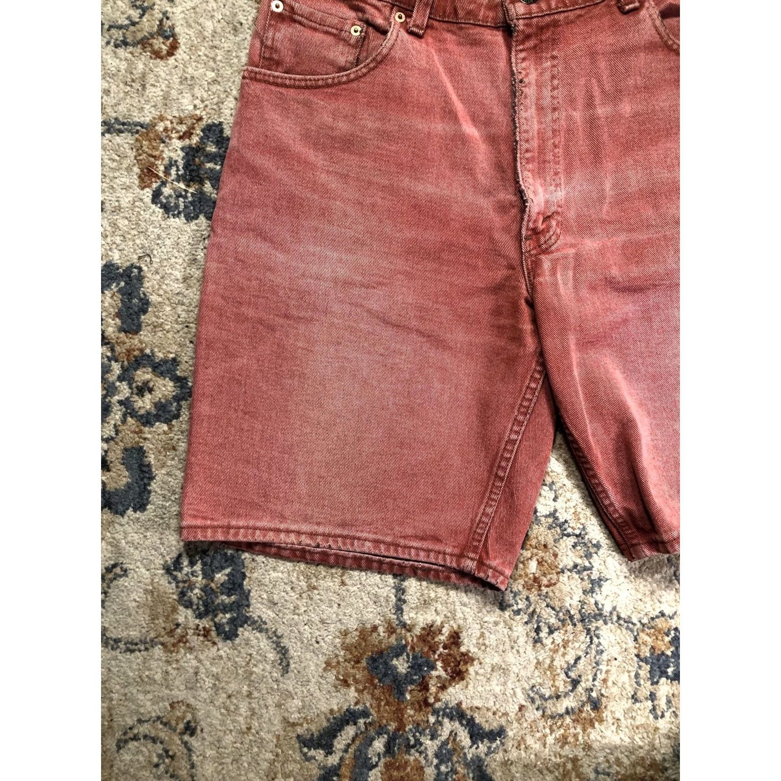 Levi's VINTAGE Levis 560 Denim Shorts Mens 36 Red Relaxed Bermuda Casual Summer Shirt Size US 36 / EU 52 - 4 Thumbnail